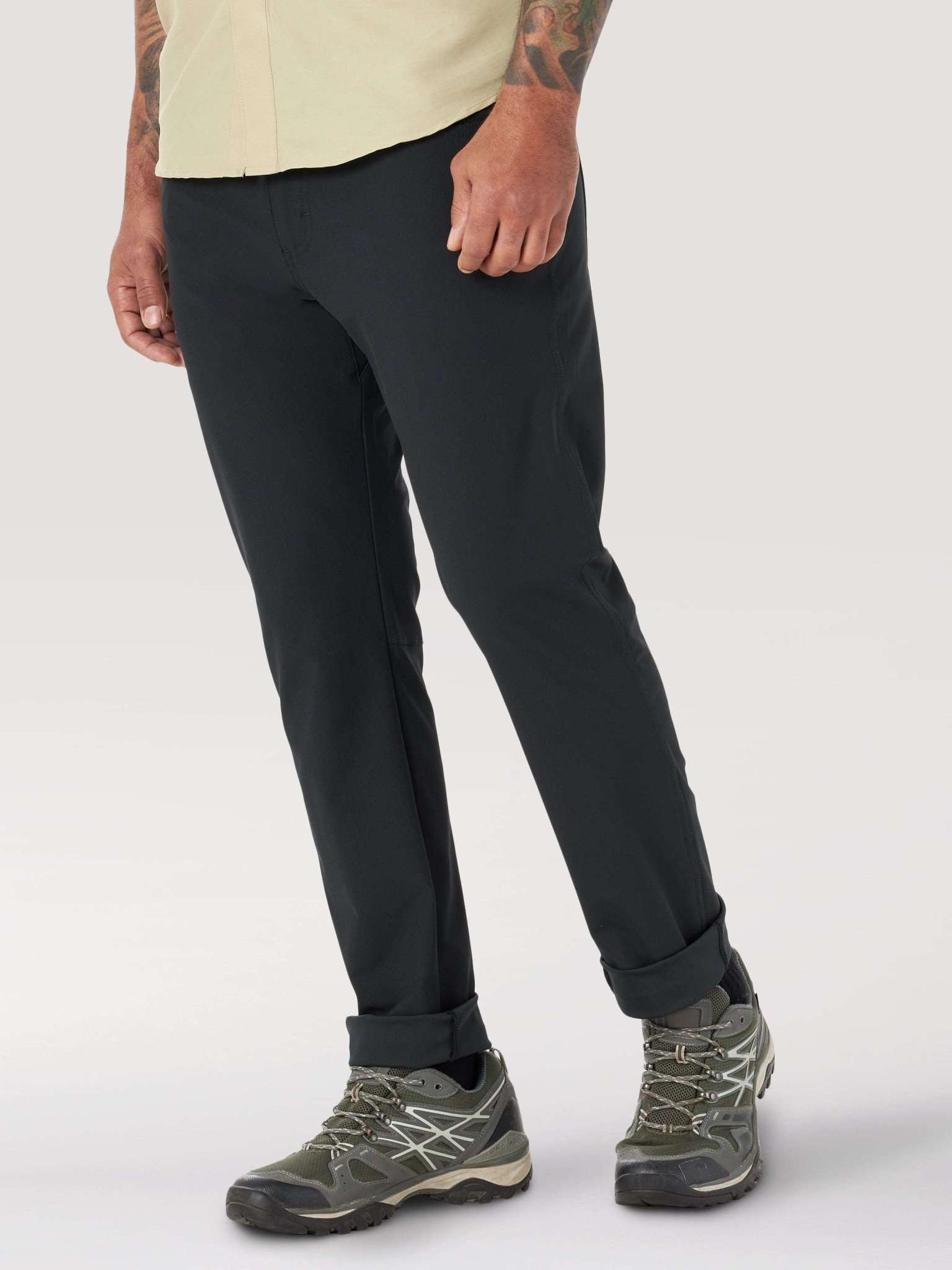 FWDS 5 Pocket Pantalon en noir Wrangler