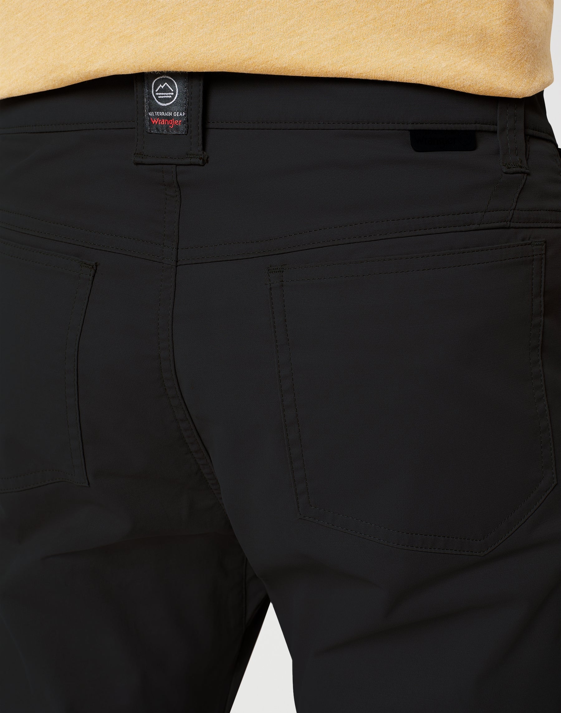All Terrain Gear Sustainable Utility Pant in Black Pantalon Wrangler