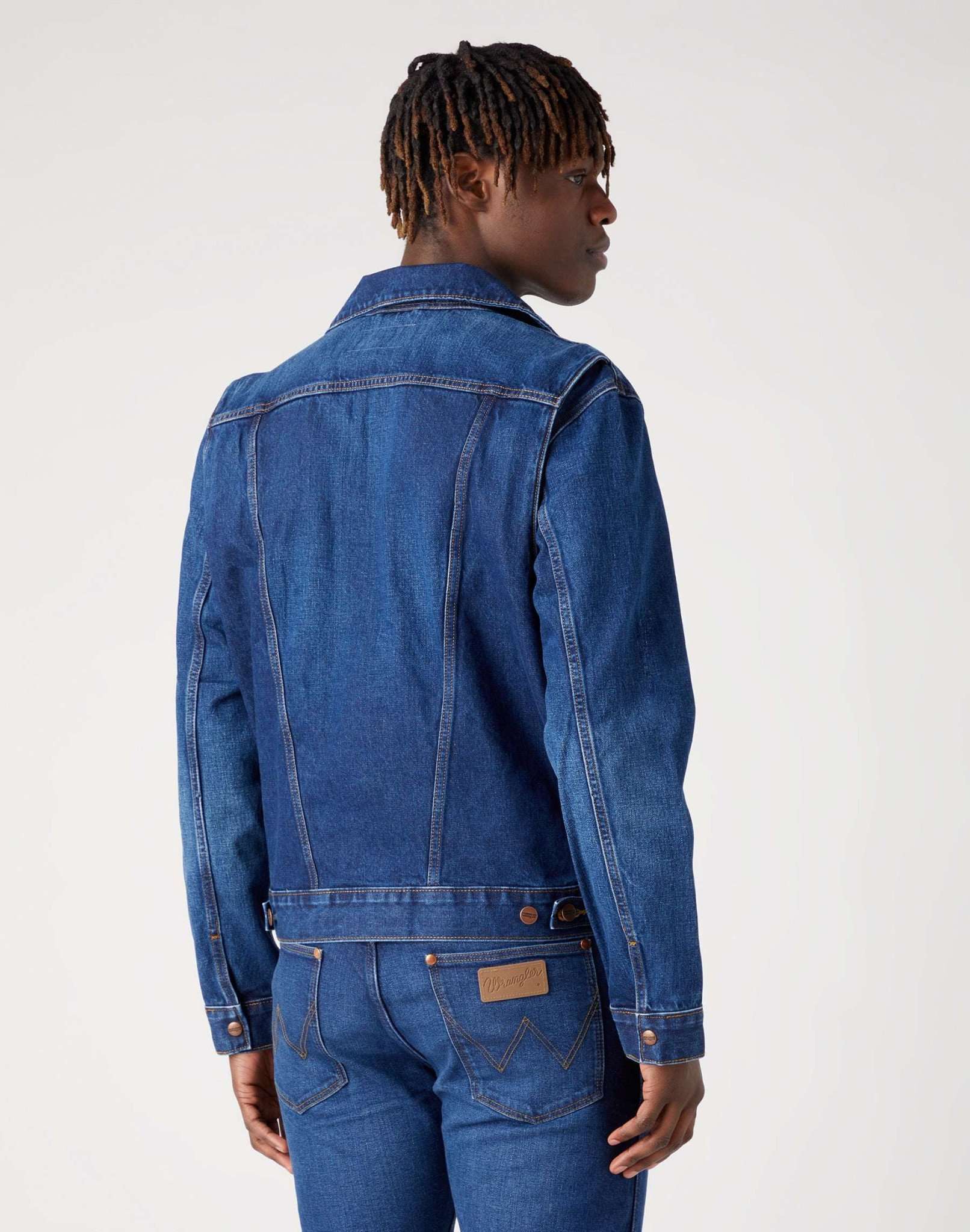 124Mj dans Far Away Vestes Wrangler
