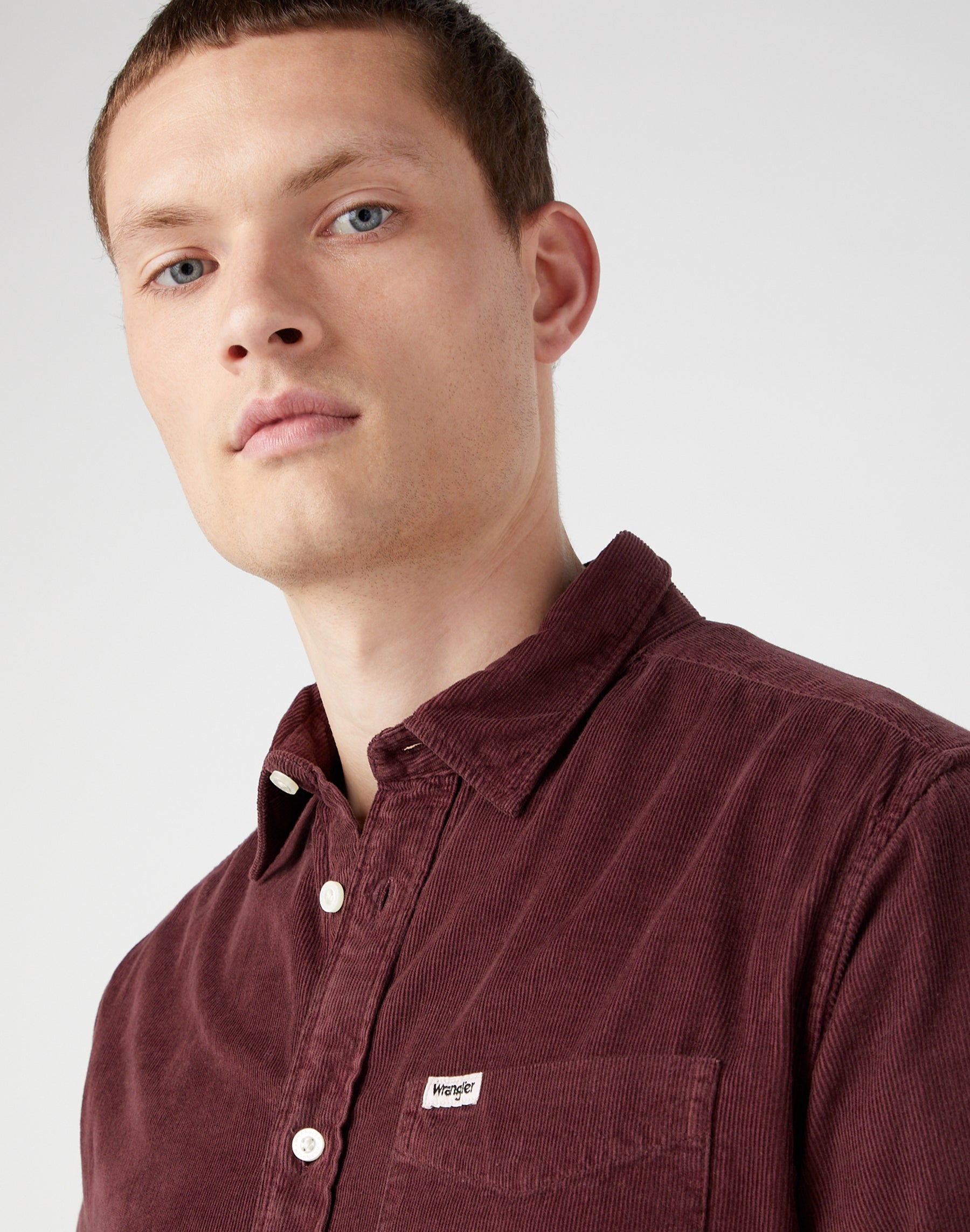 One Pocket Shirt in Dahlia Chemises Wrangler