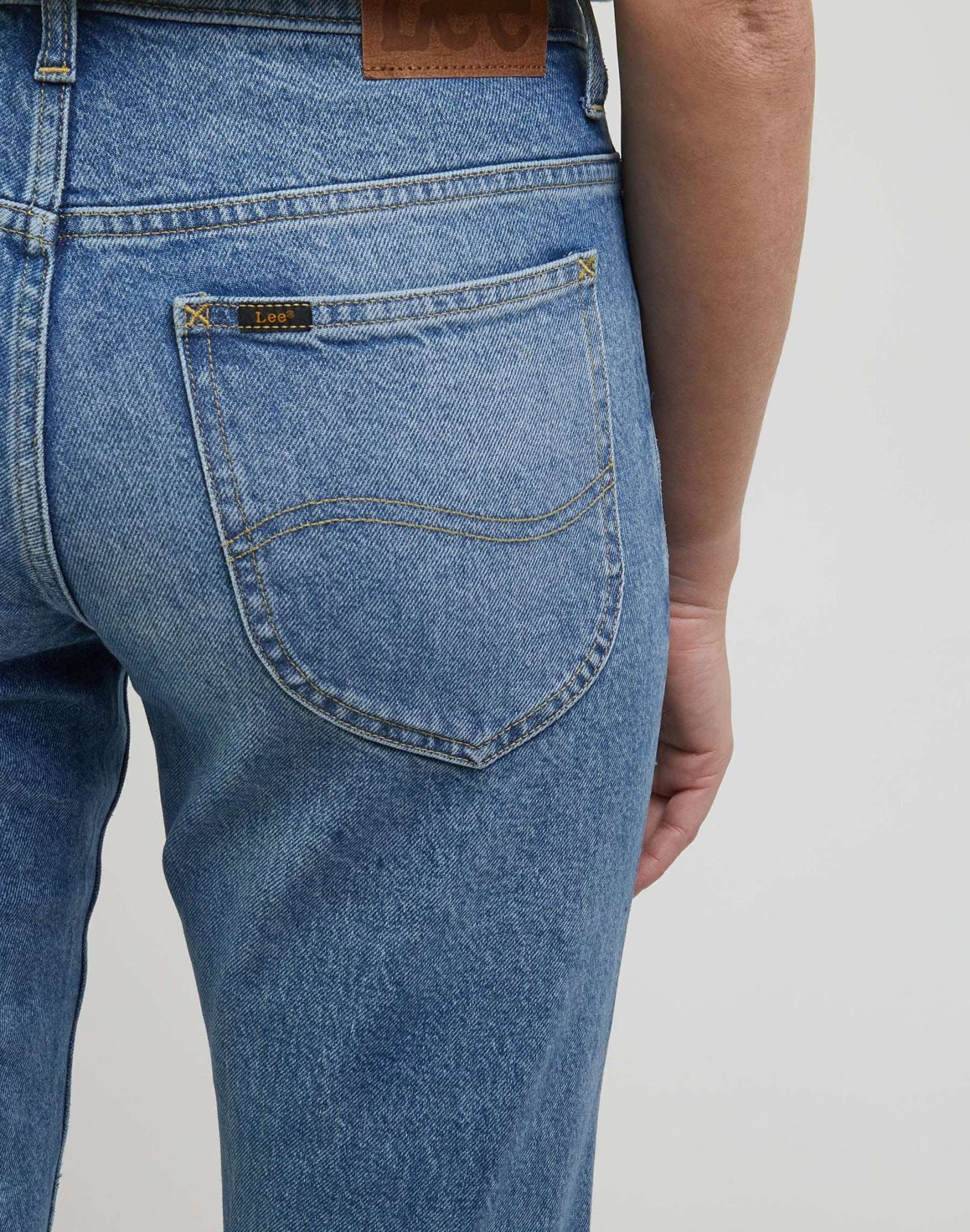 Rider Jeans dans Modern Mid Jeans Lee
