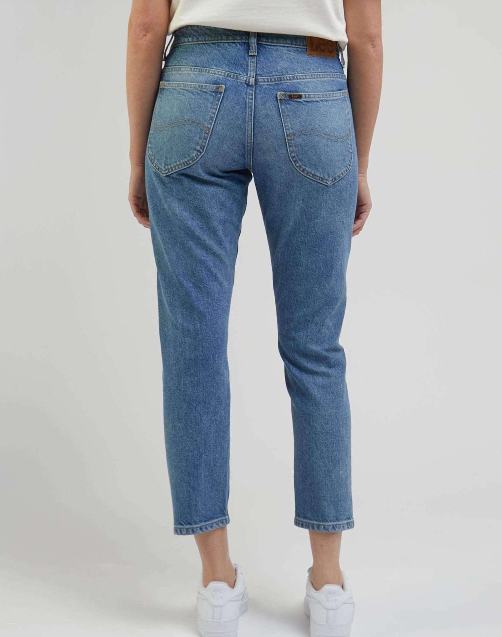 Rider Jeans dans Modern Mid Jeans Lee