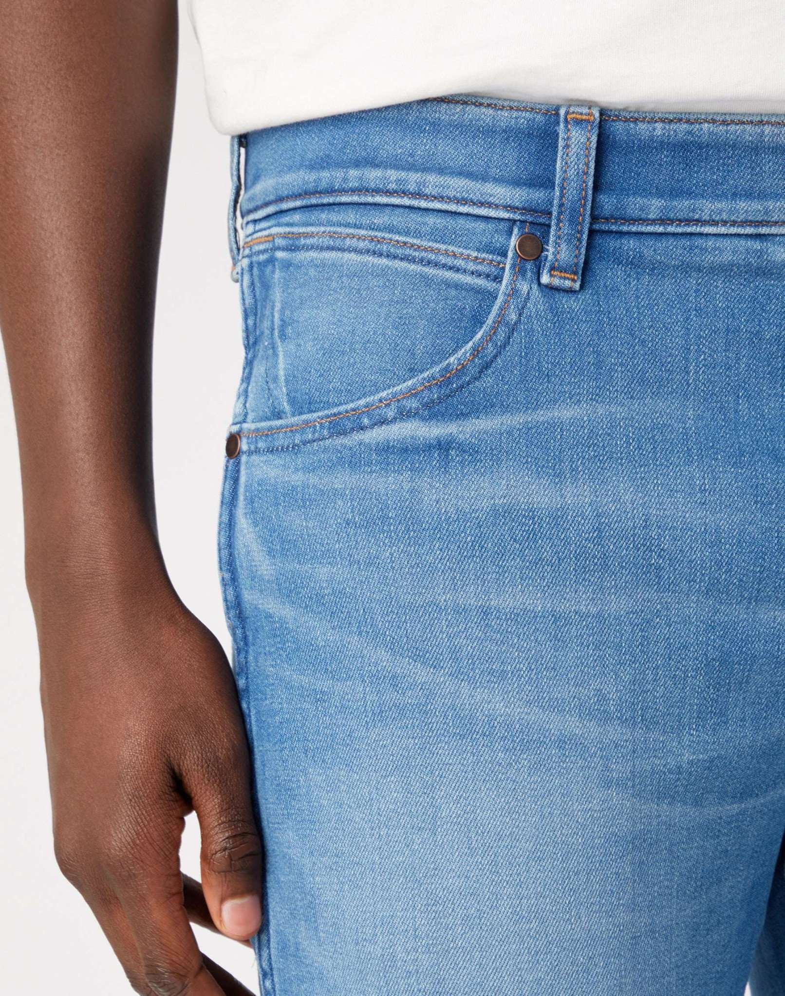 Larston en jeans cosmiques Wrangler