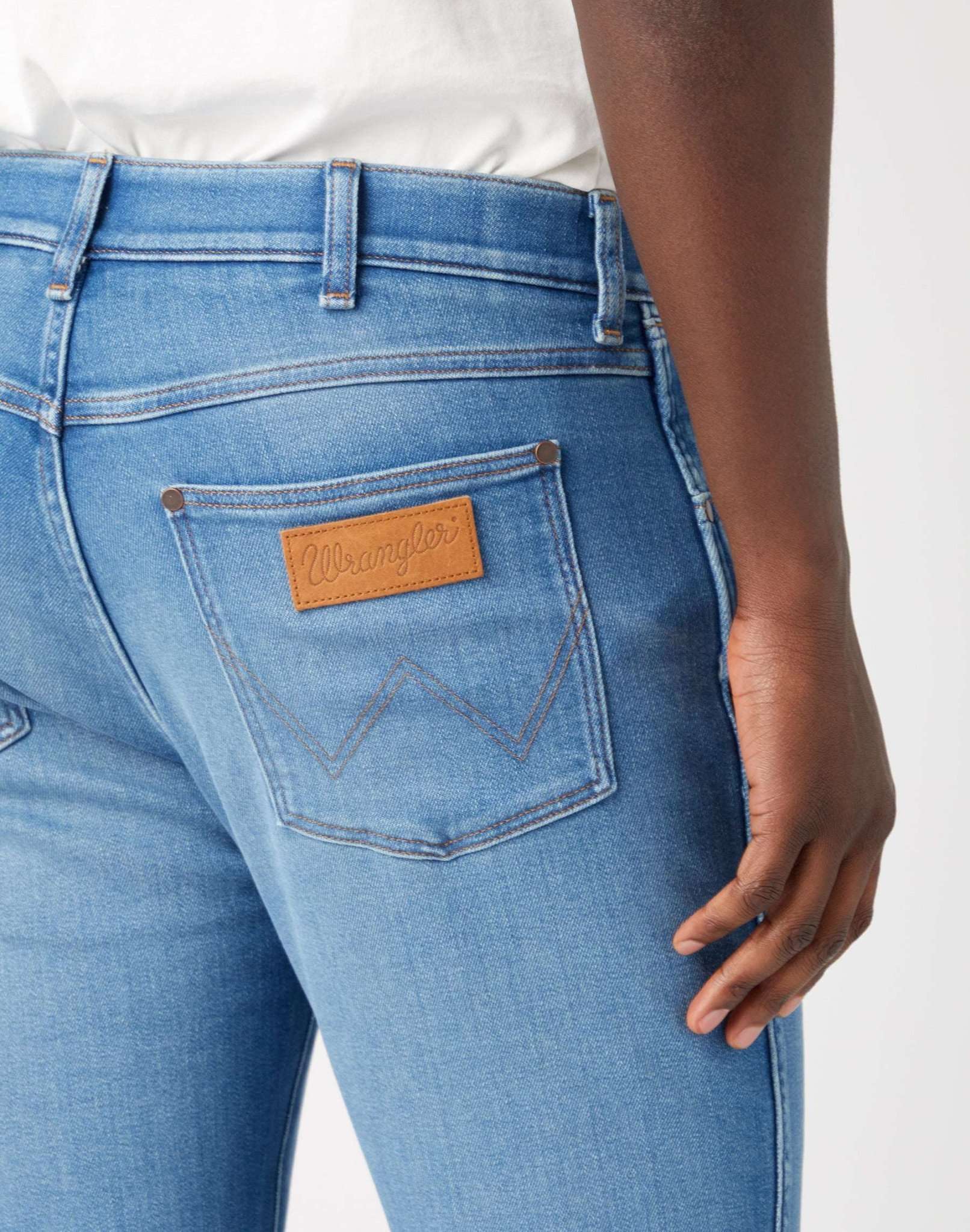 Larston en jeans cosmiques Wrangler