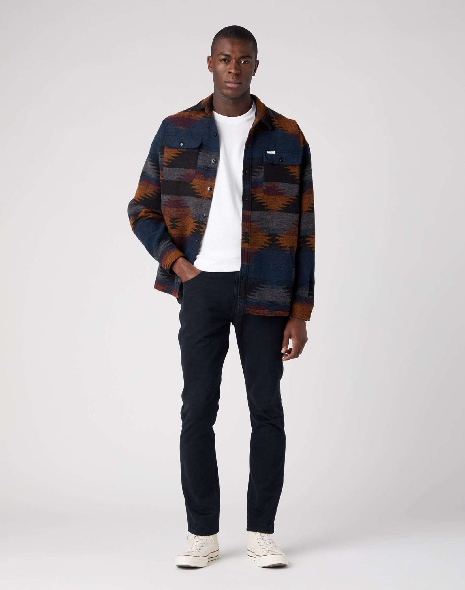 Larston in Black Pantalon Wrangler