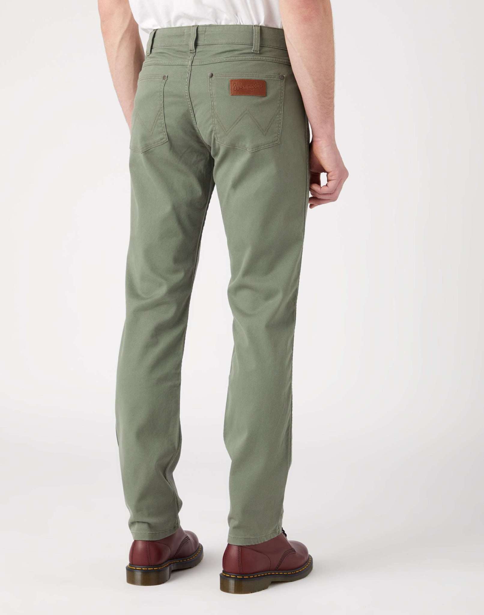Greensboro in Dusty Olive Pantalon Wrangler