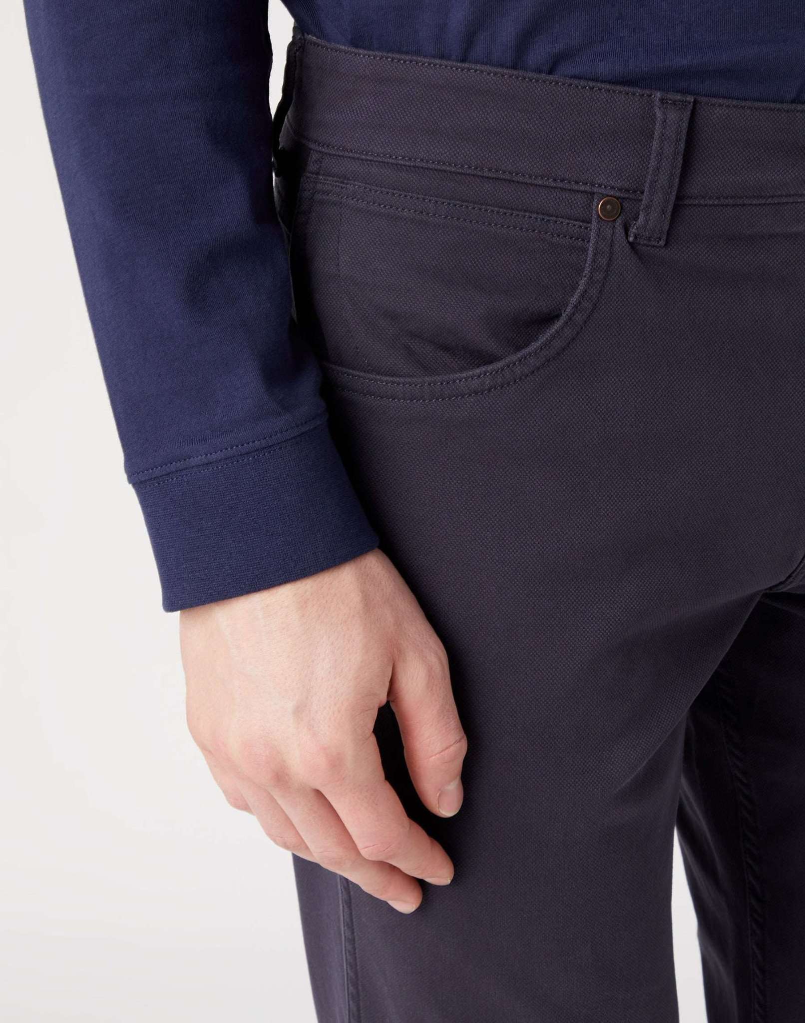 Greensboro in Dark Navy Pantalon Wrangler