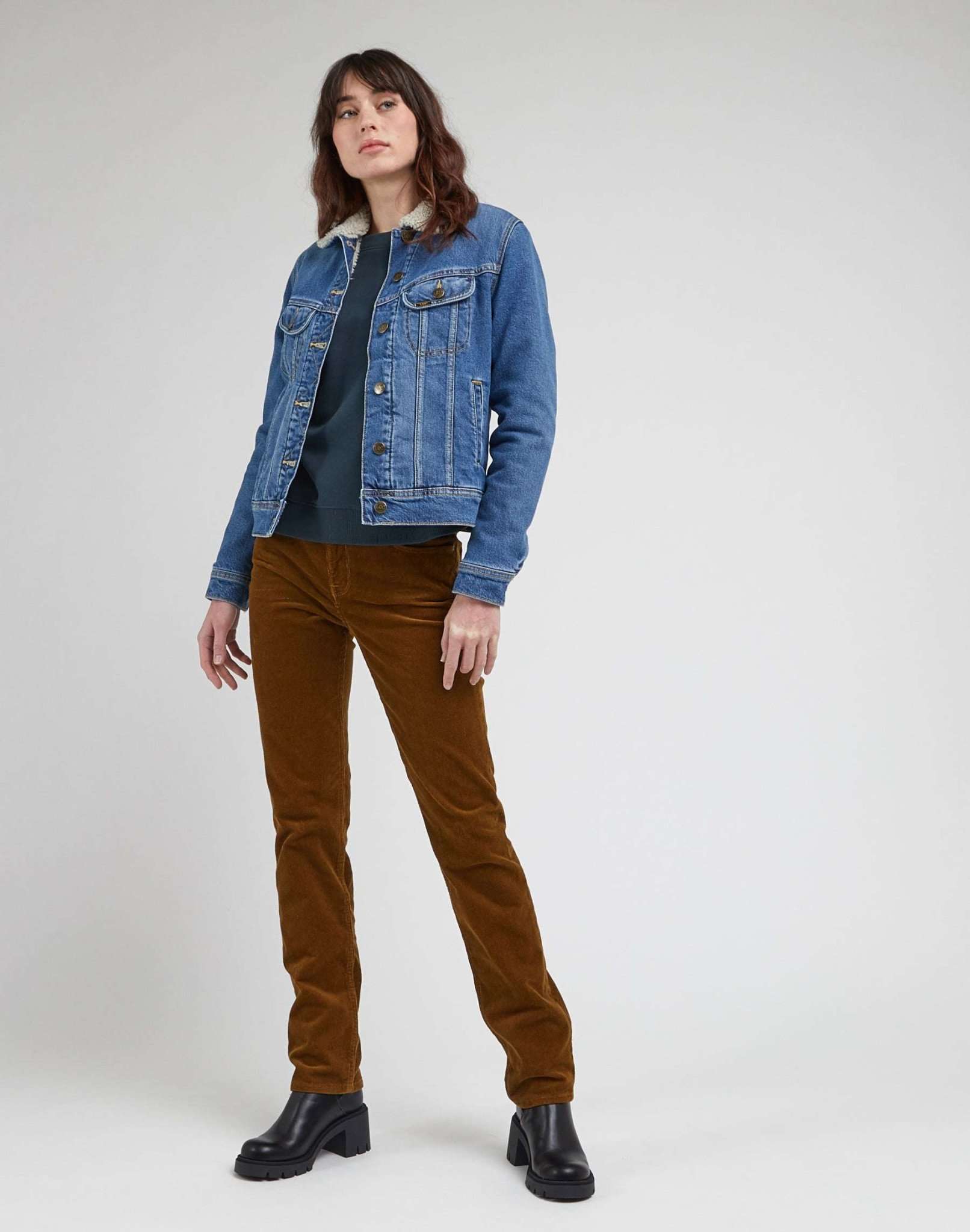 Marion Straight en pantalon tumbleweed Lee
