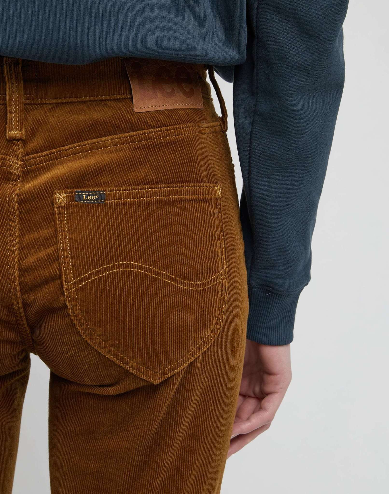 Marion Straight en pantalon tumbleweed Lee