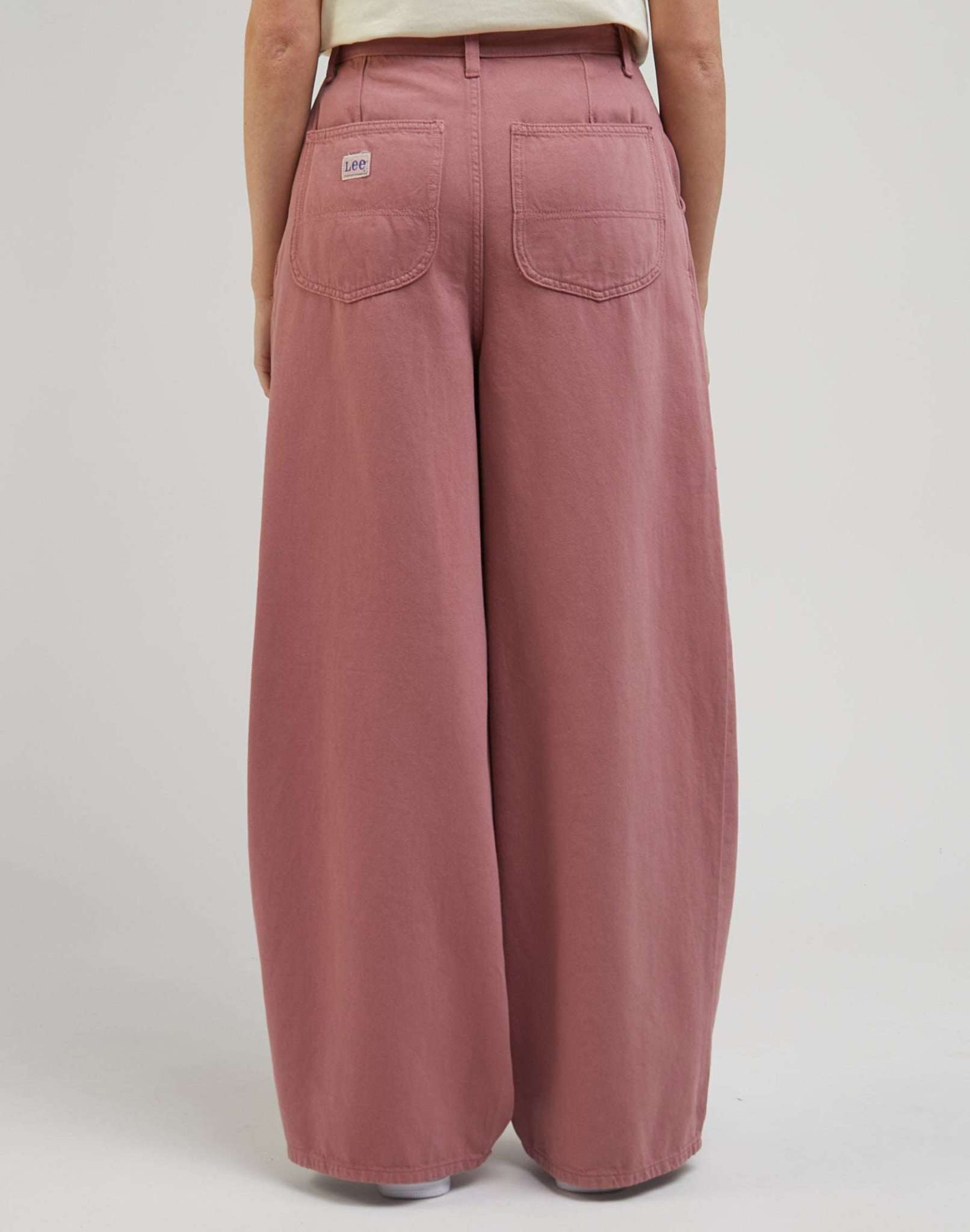 Relaxed Chino in Dark Mauve Pantalon Lee