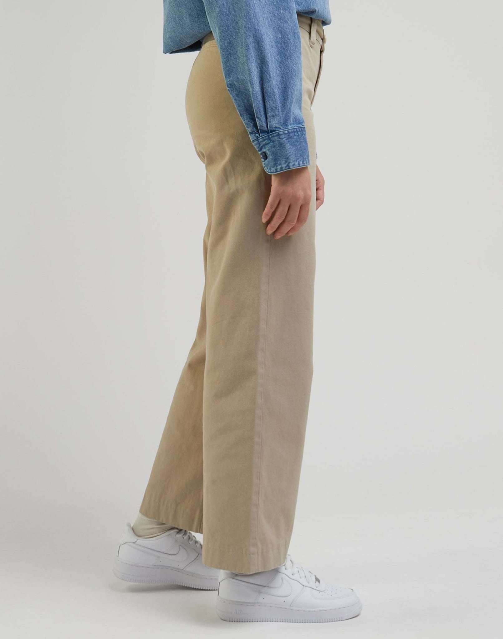 Chino droit en pantalon Salina Stone Lee