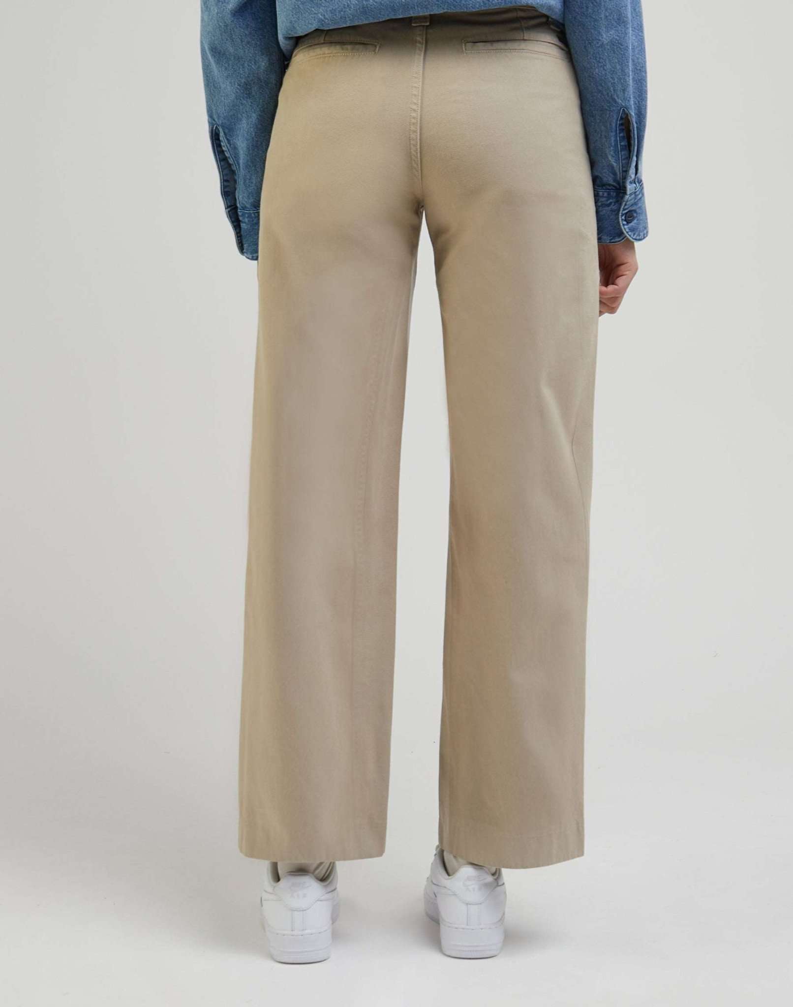 Chino droit en pantalon Salina Stone Lee
