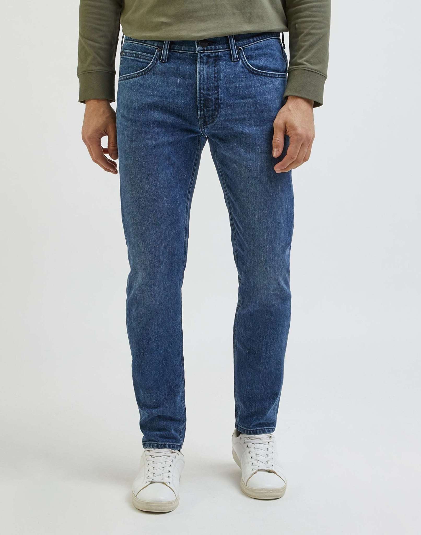 Luke en jeans After Hours Lee