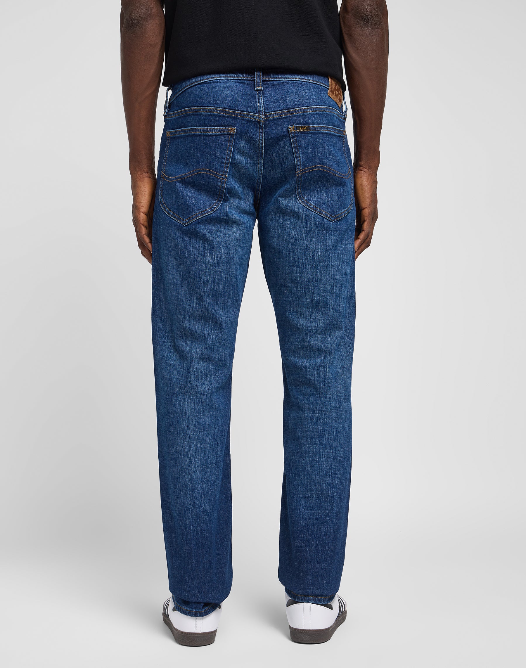 Daren en jeans On The Road Lee