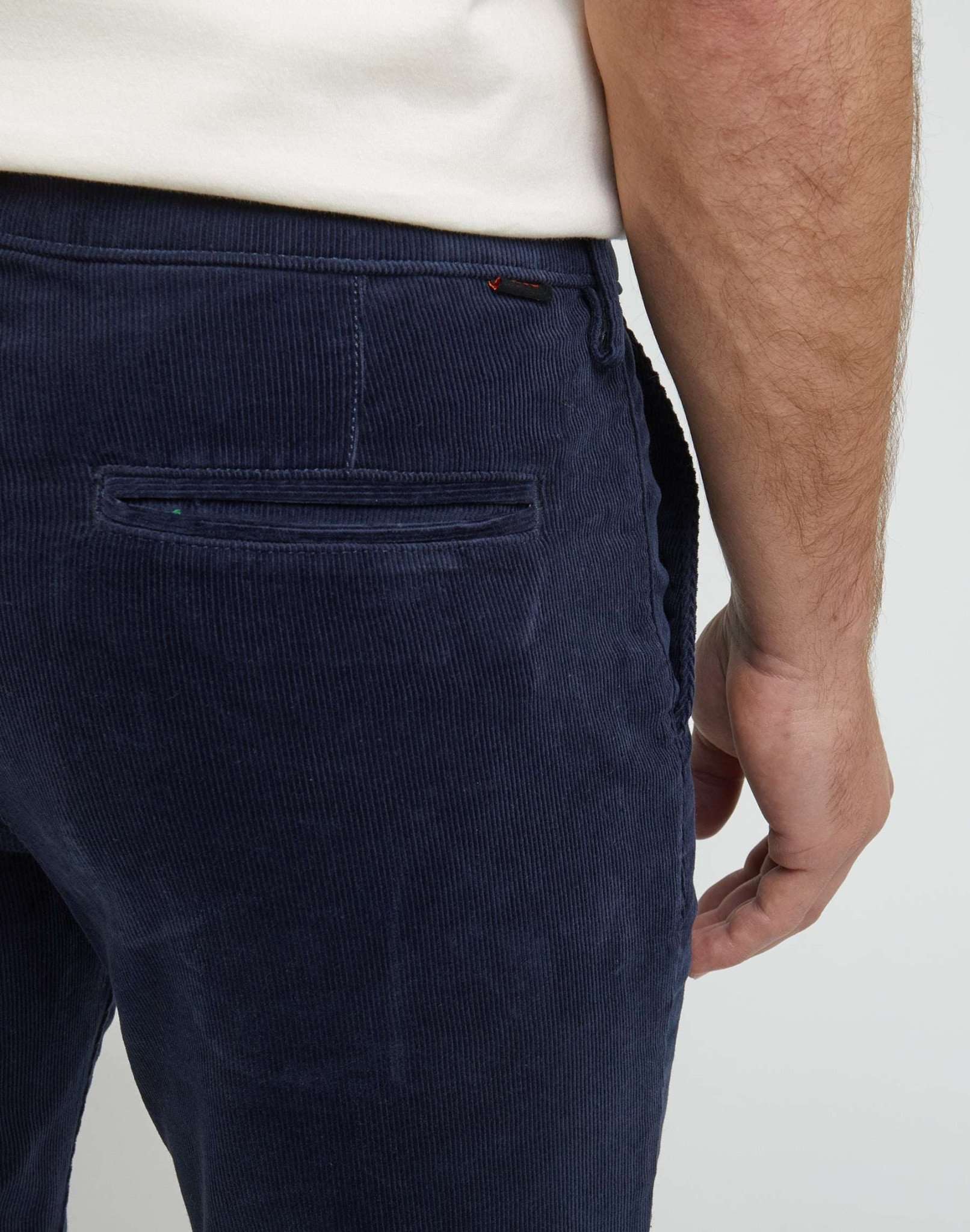 Slim Chino Corduroy in Sky Captain Pantalon Lee
