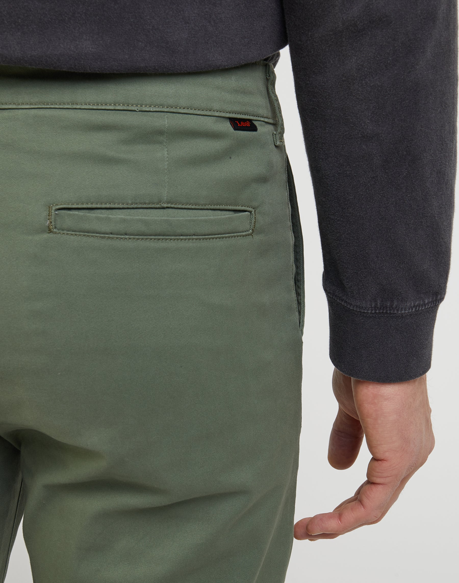 Regular Chino Leesure in Olive Grove Pantalon Lee