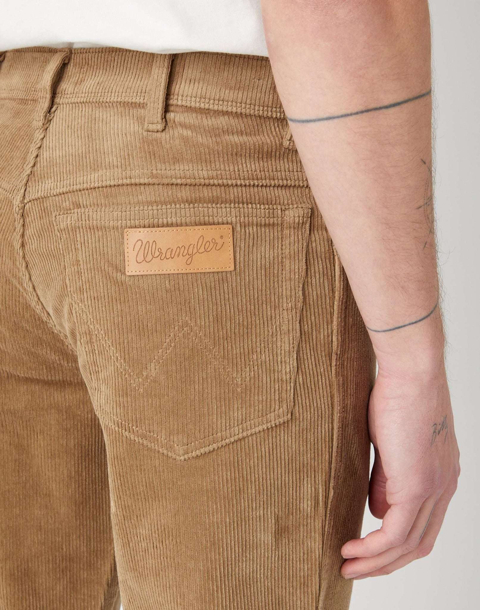 Texas Corduroy in Lead Grey Pantalon Wrangler
