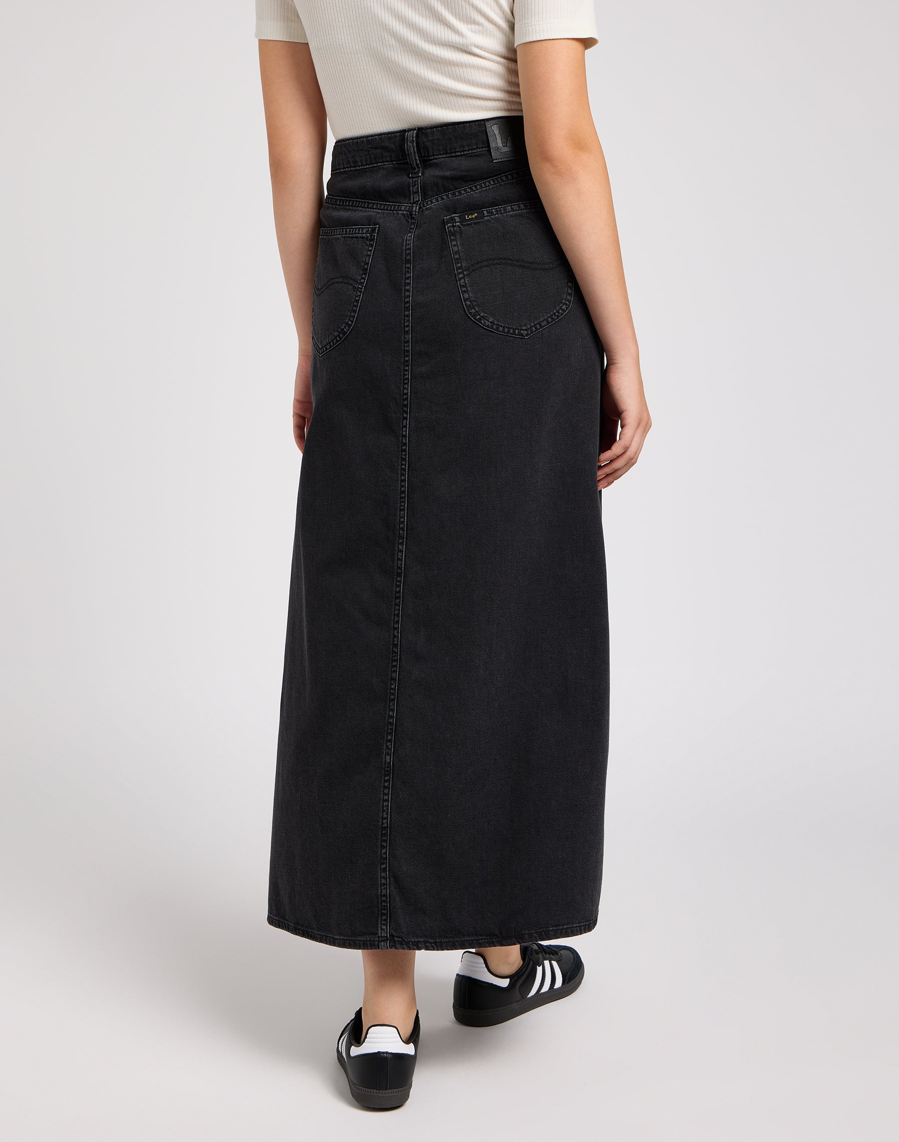 Maxi Skirt dans Into The Shadow Jupes Lee