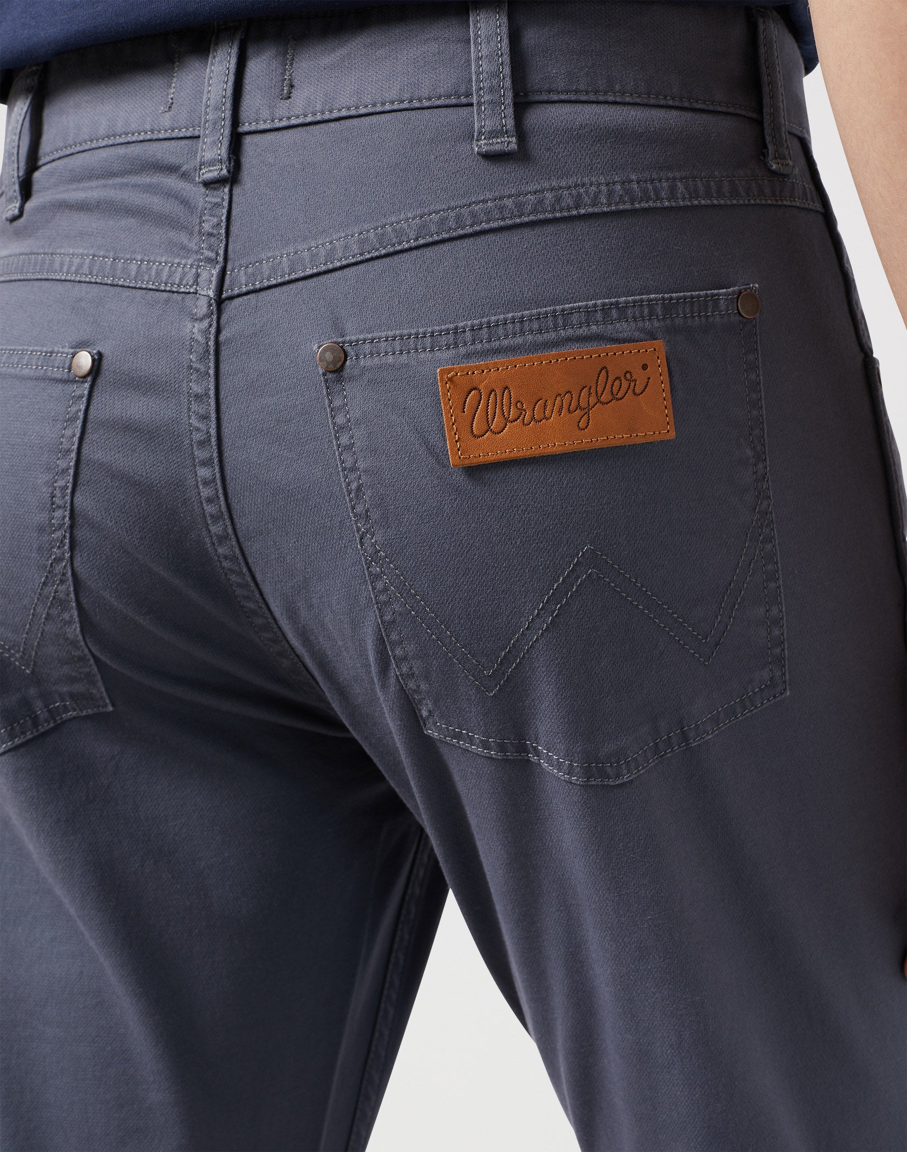Greensboro Low Stretch in Turbulence Pantalon Wrangler