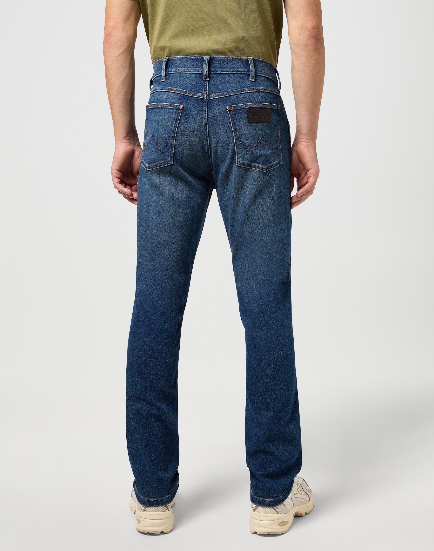 Larston en jeans Hare Wrangler