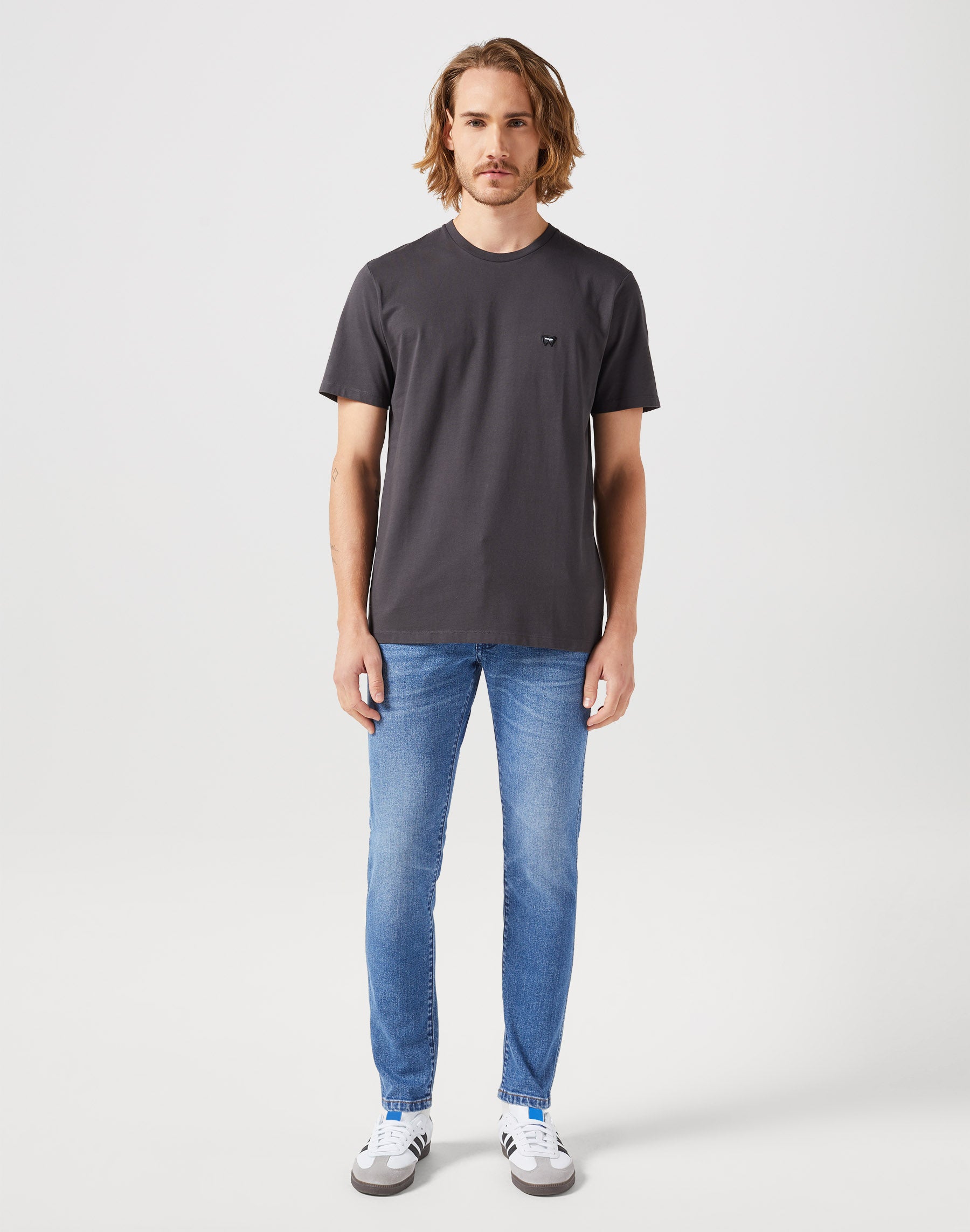 Sign Off Tee in Faded Black T-shirts Wrangler