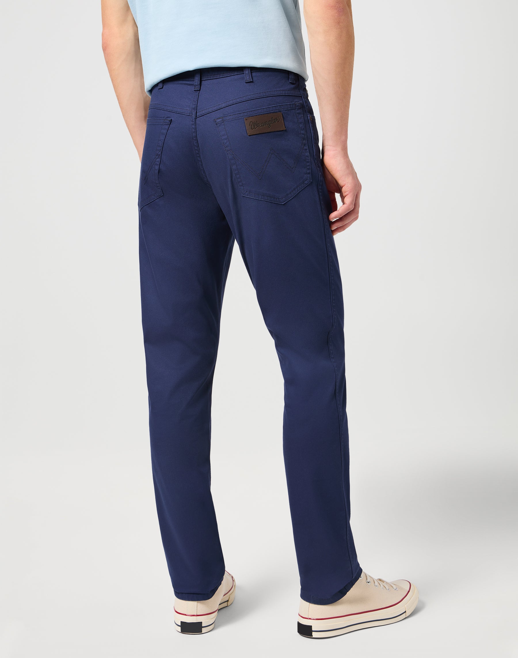 Texas Slim Low Stretch in Dark Navy Pantalon Wrangler