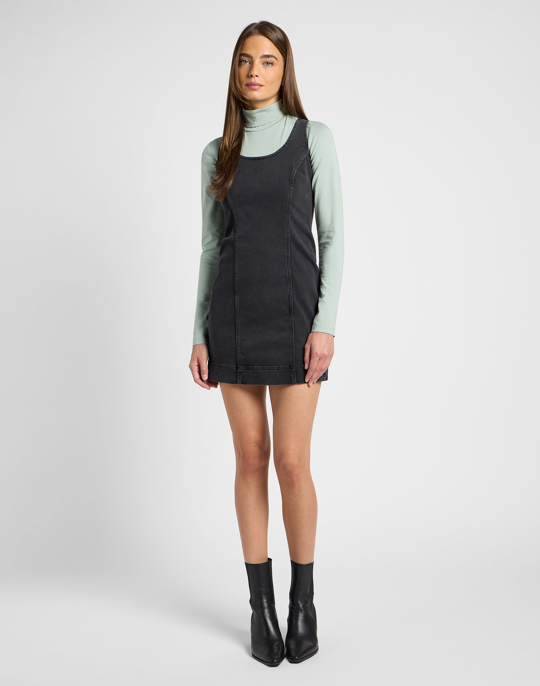 Robe Foreverfit en noir Avery Robes Lee