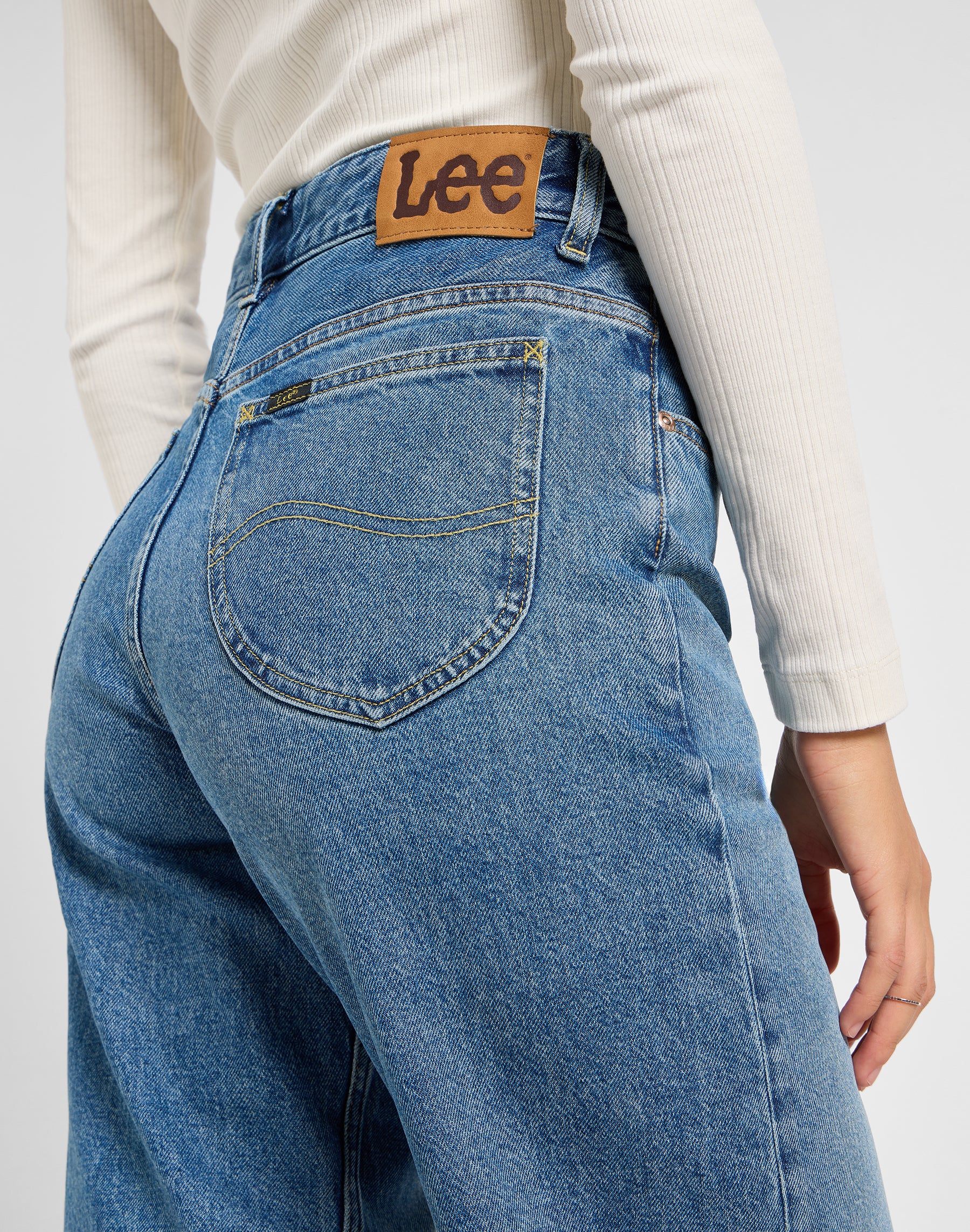 Rider Loose dans Modern Mid