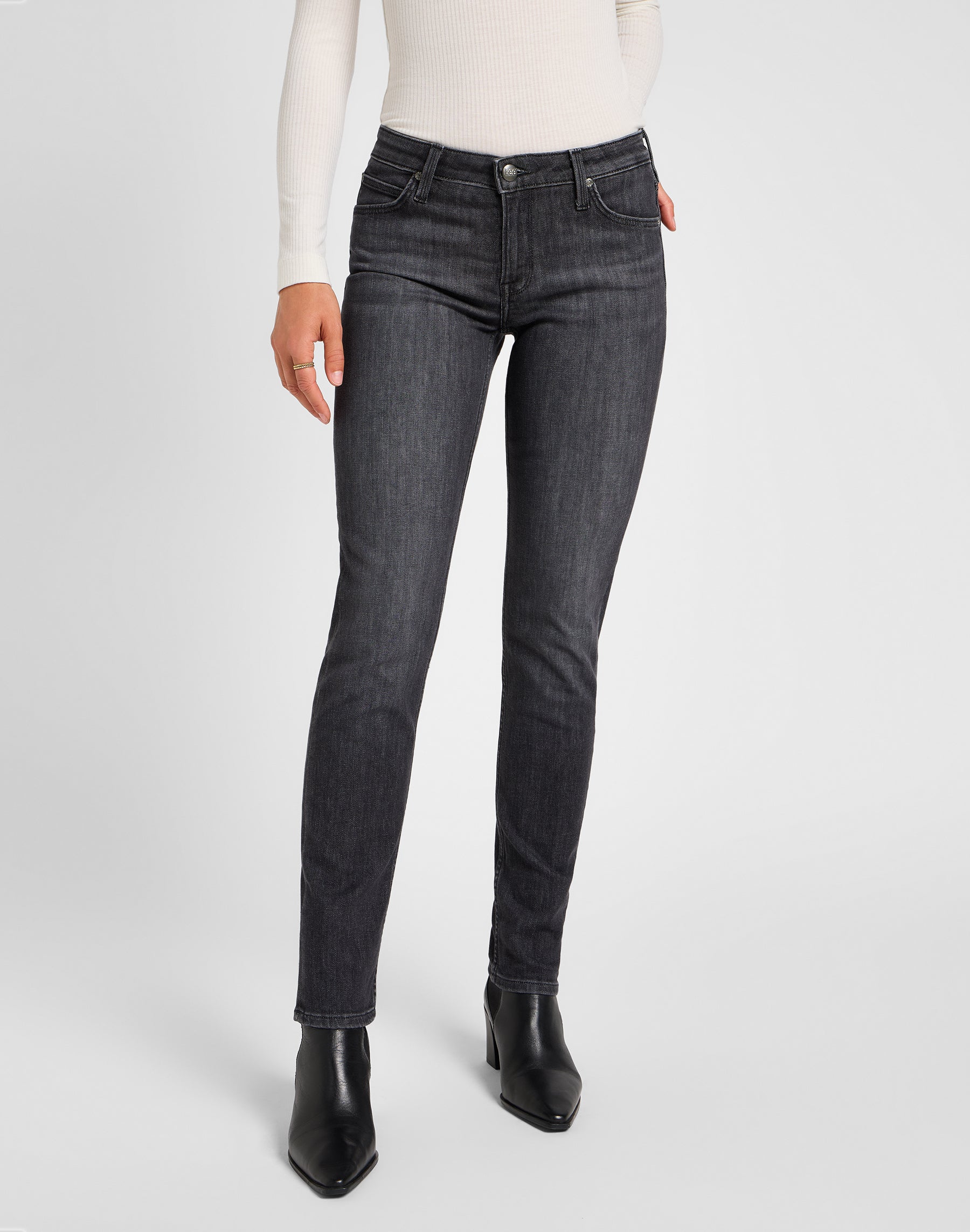 Elly en jeans Last Strike Lee
