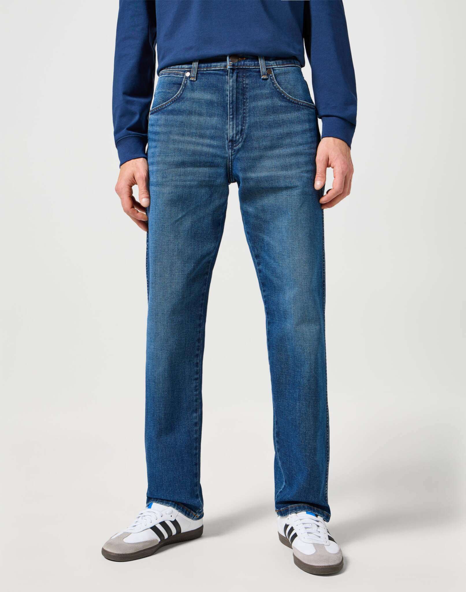 Frontier in Outlaw Indigo Jeans Wrangler