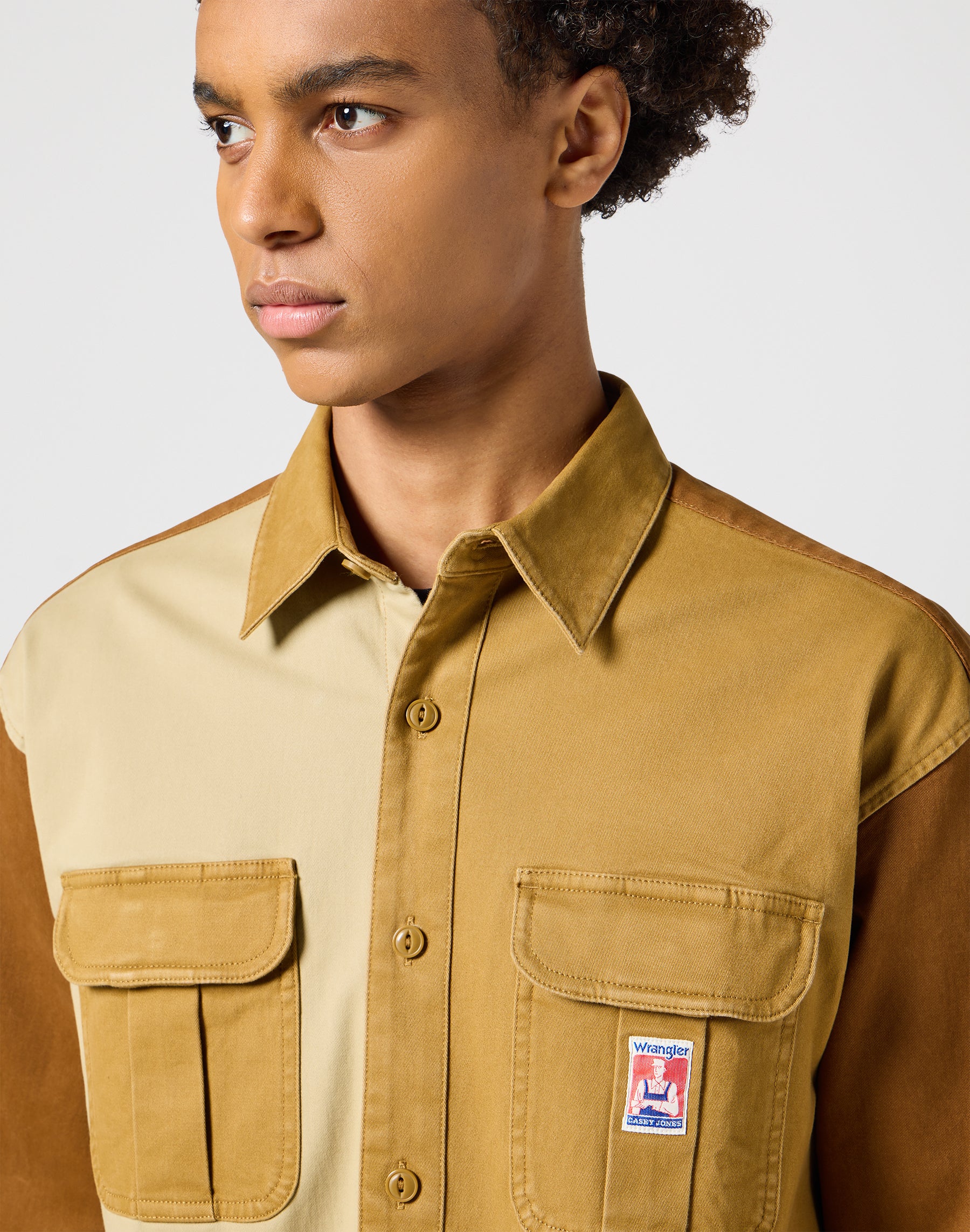 Casey Colorblock Shirt in Monks Robe Chemises Wrangler