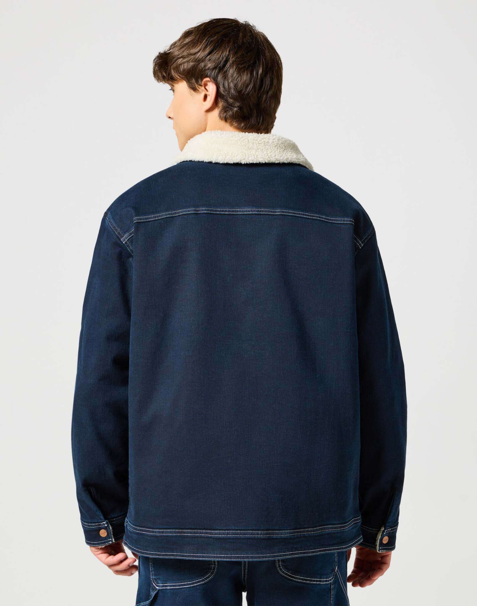 Casey Sherpa Jacket in Midnight Vestes Wrangler