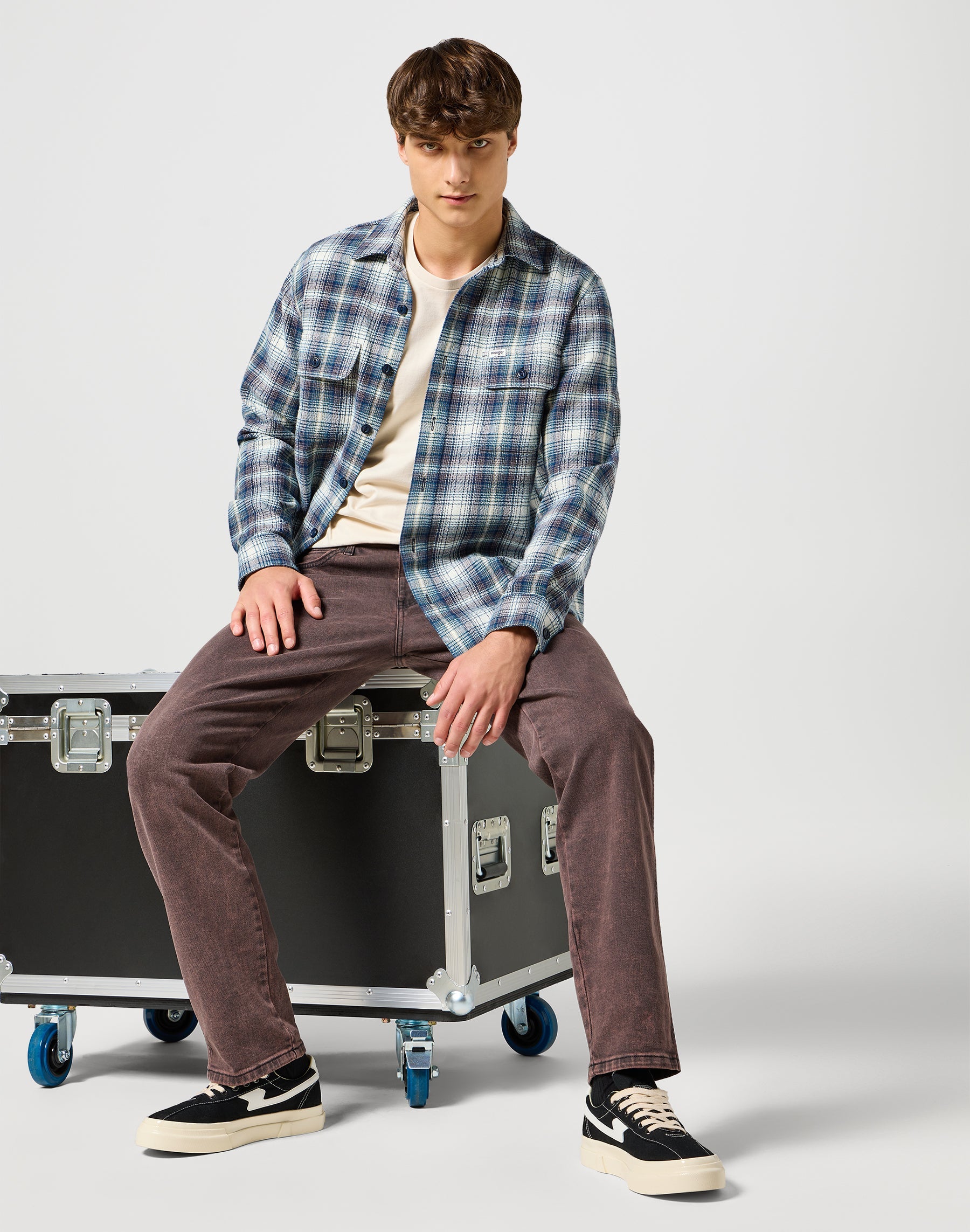 Two Pocket Shirt in Blue Grey Chemises Wrangler