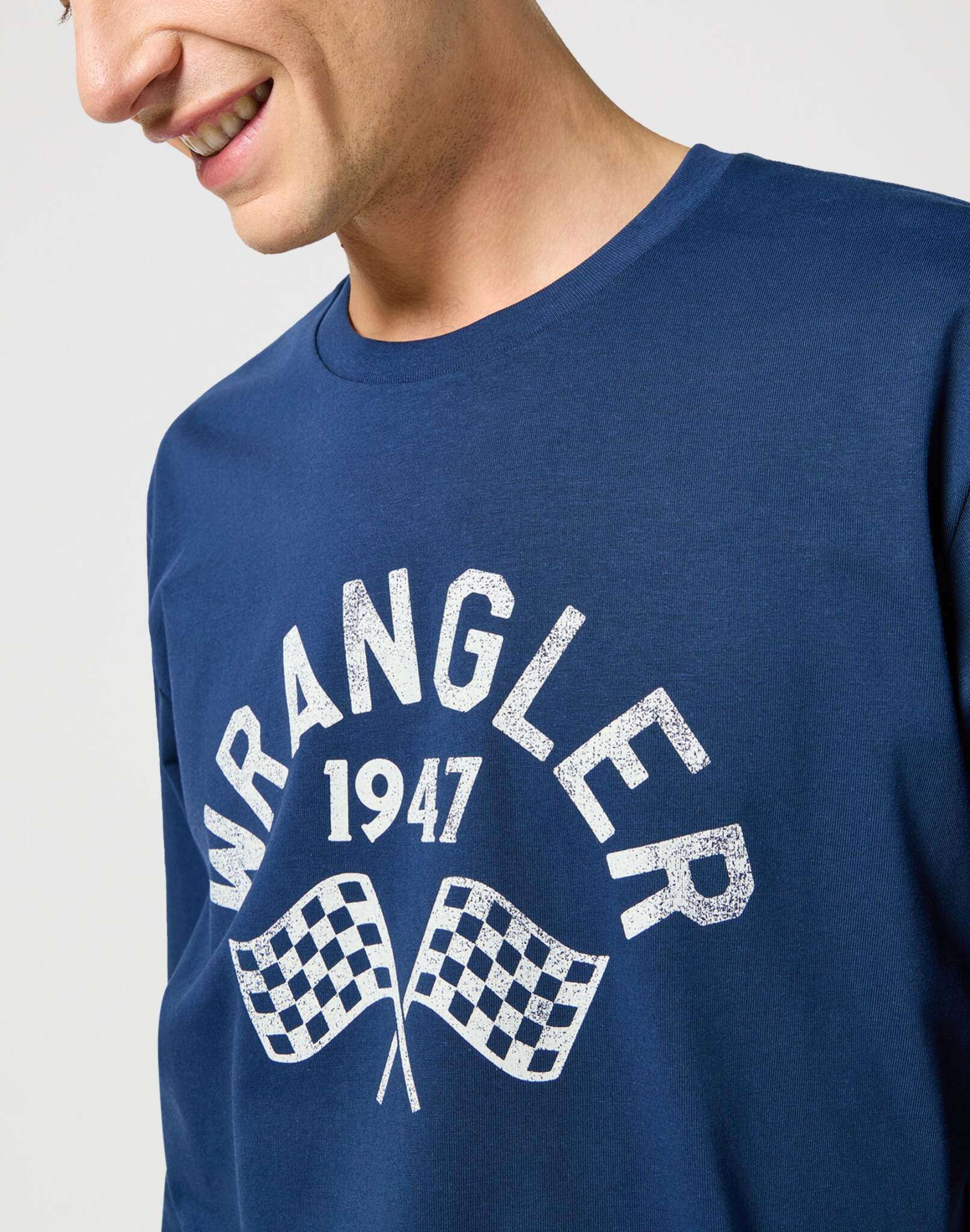 Tee-shirt à manches longues Graphic Tee in Navy T-shirts Wrangler