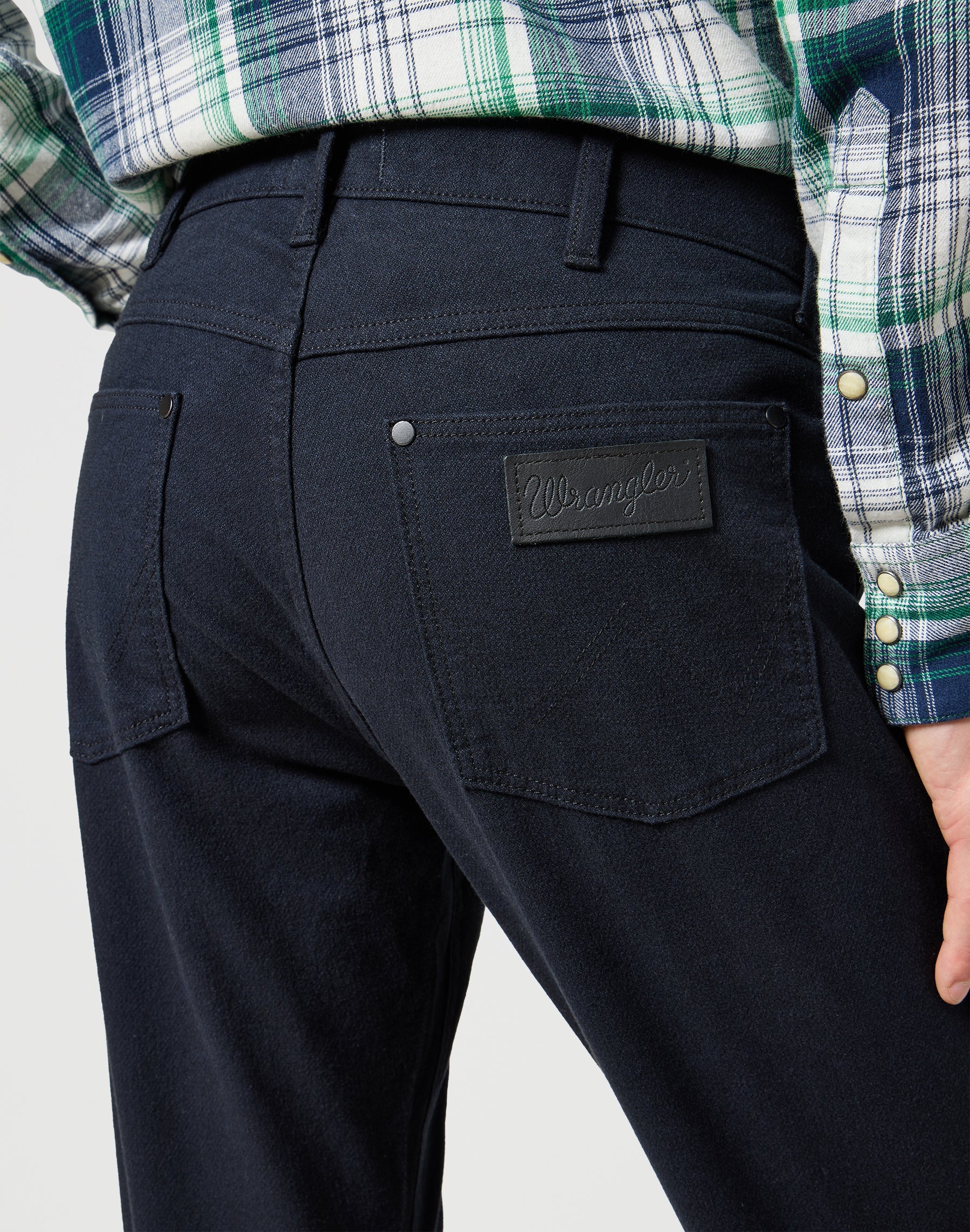 Greensboro in Dark Navy Pantalon Wrangler