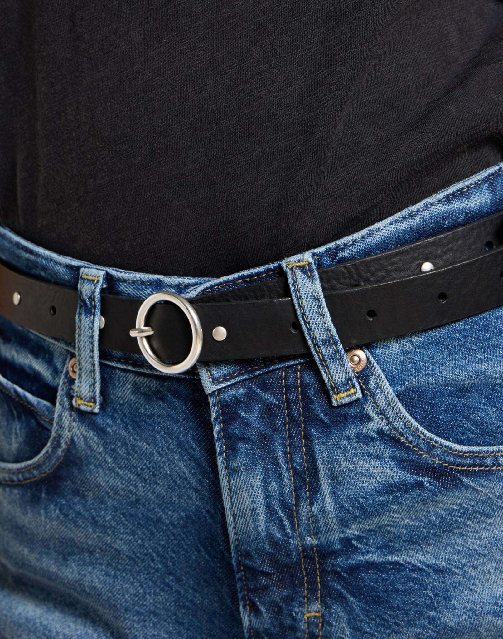 Studded Belt in Black Ceinture Lee