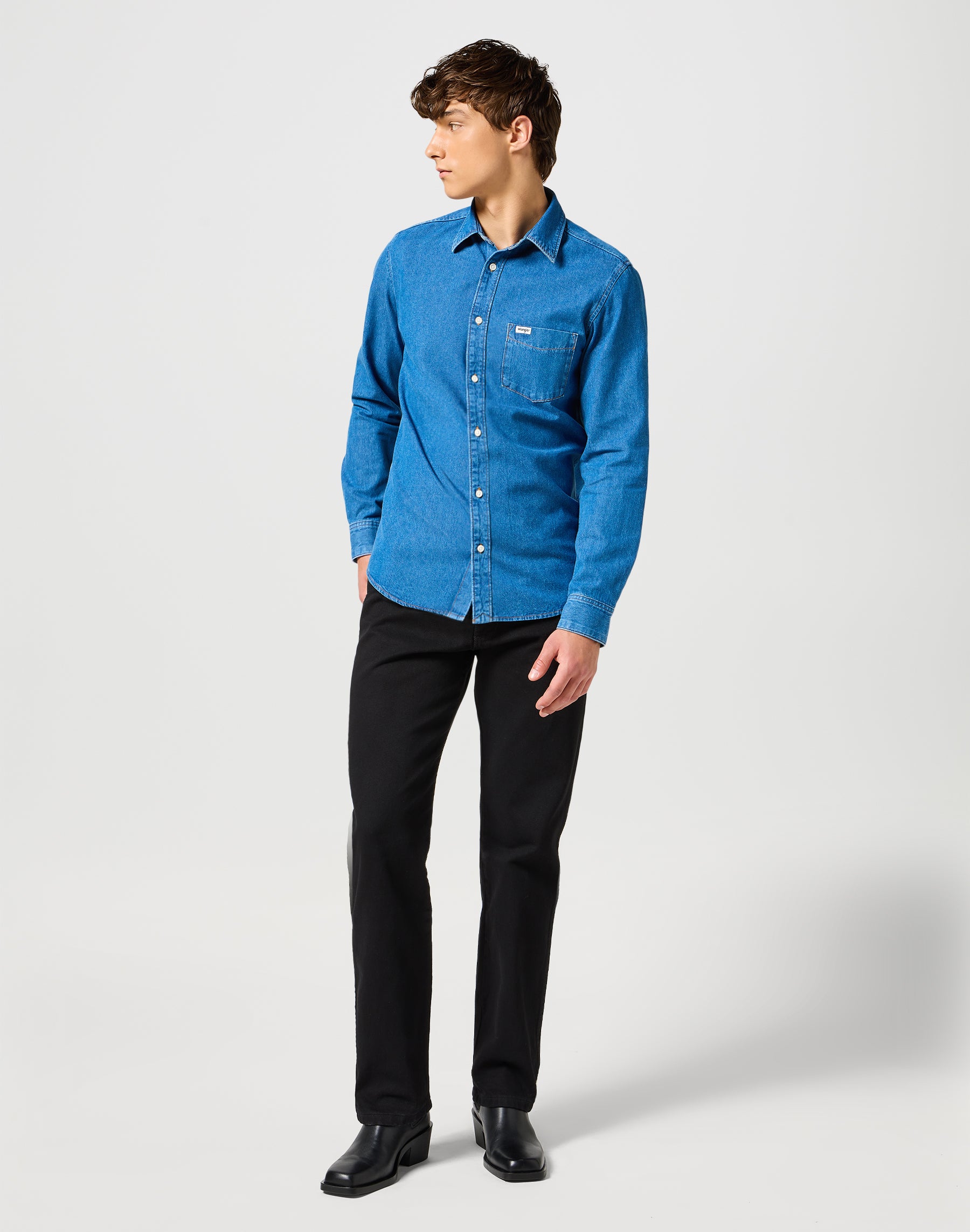 13MWZ en Shadow Black Jeans Wrangler