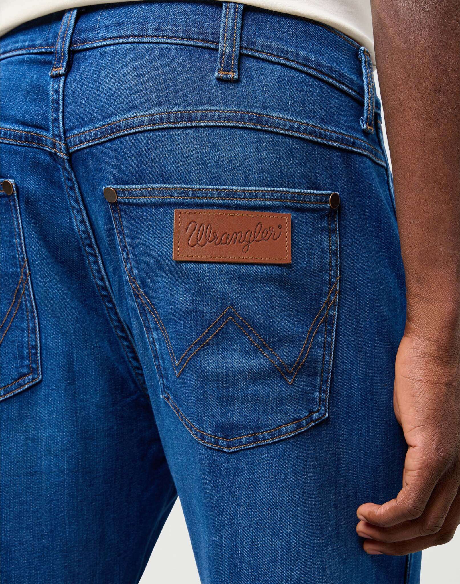 Frontier in Digital Blue Jeans Wrangler