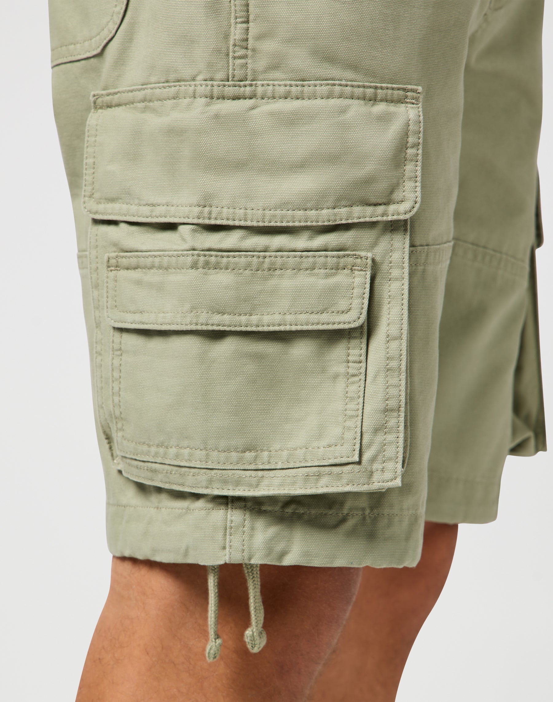 Short cargo Casey Jones en tea short Wrangler