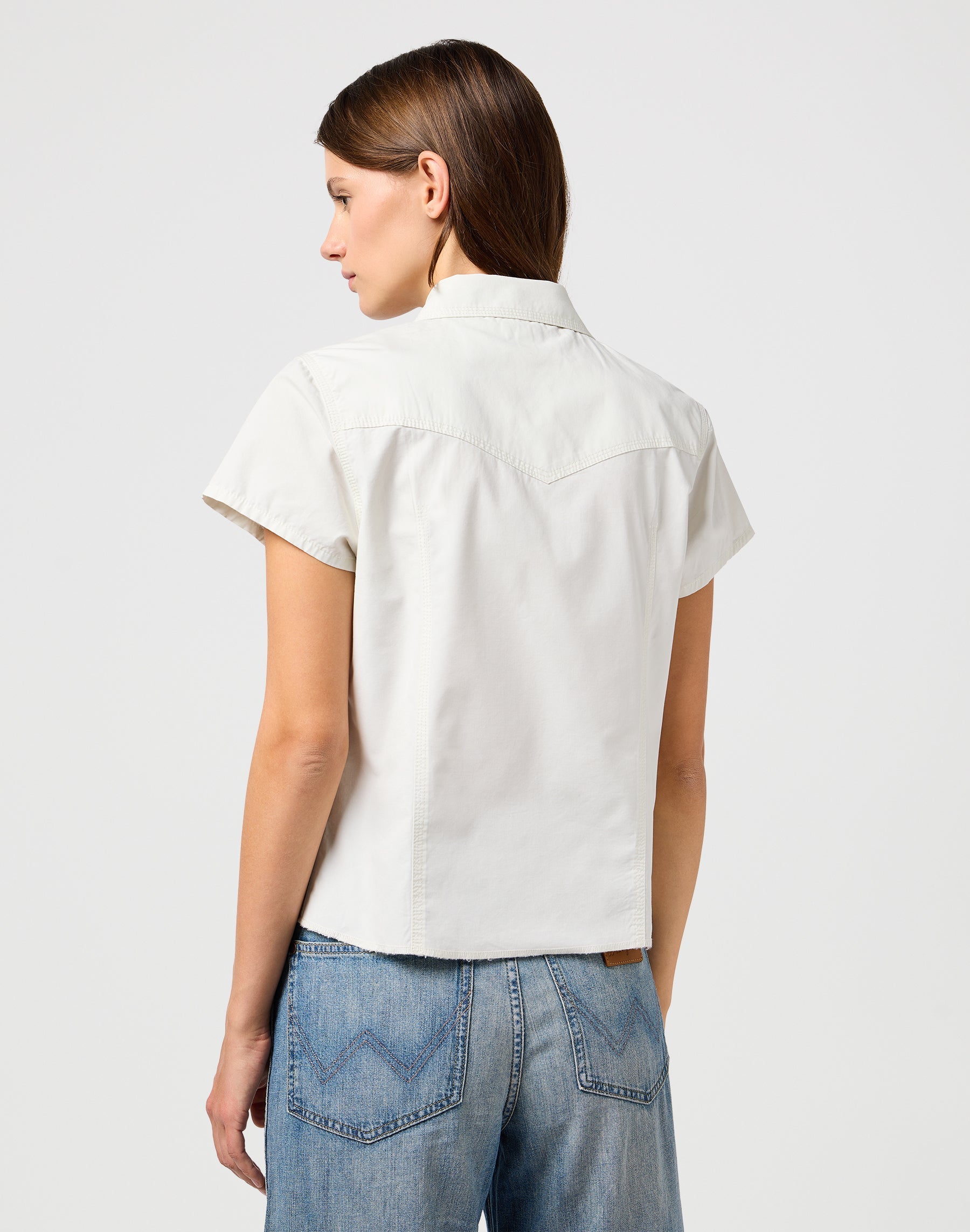 Shrunken Shirt in Vintage White Chemises Wrangler