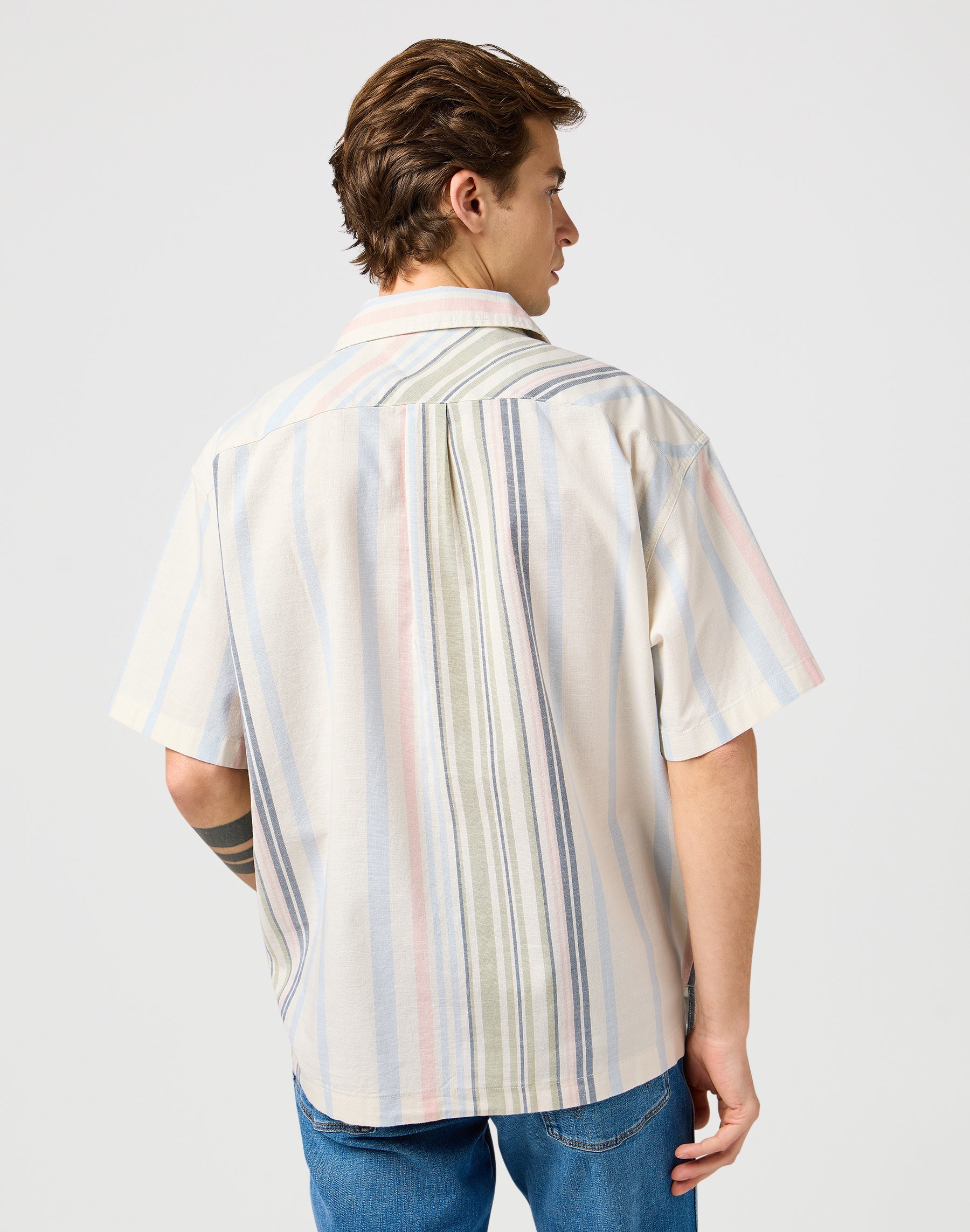 Ss W Resort Shirt in Natural Stripe Chemises Wrangler