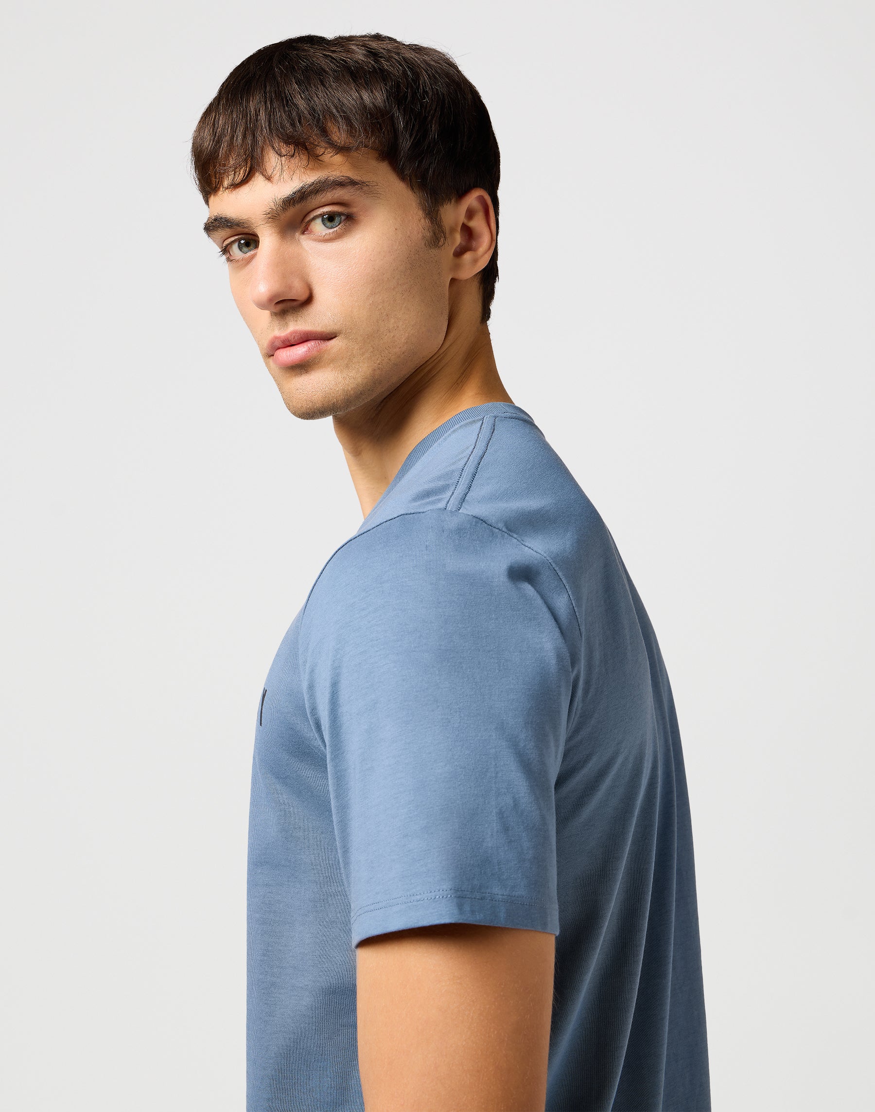 Small Graphic Tee in Dusty Blue T-shirts Wrangler