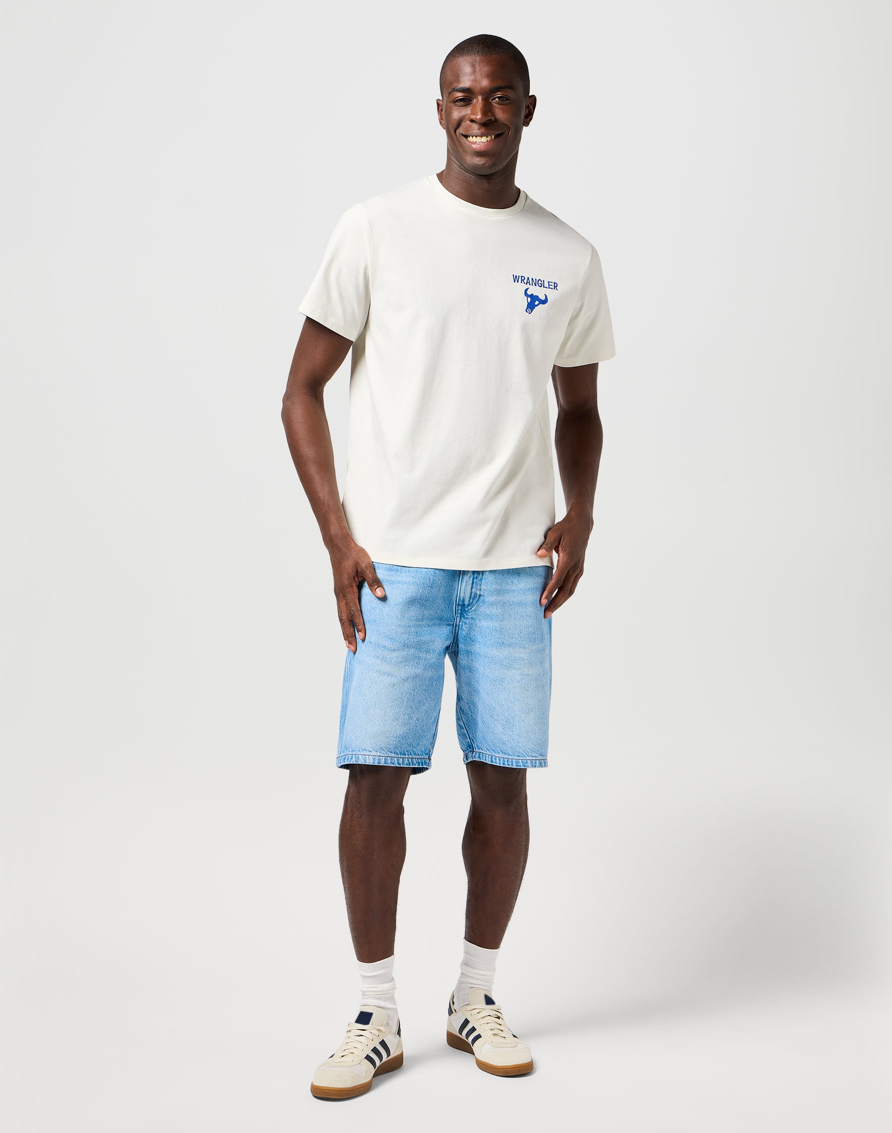 Graphic Tee in Vintage White T-shirts Wrangler