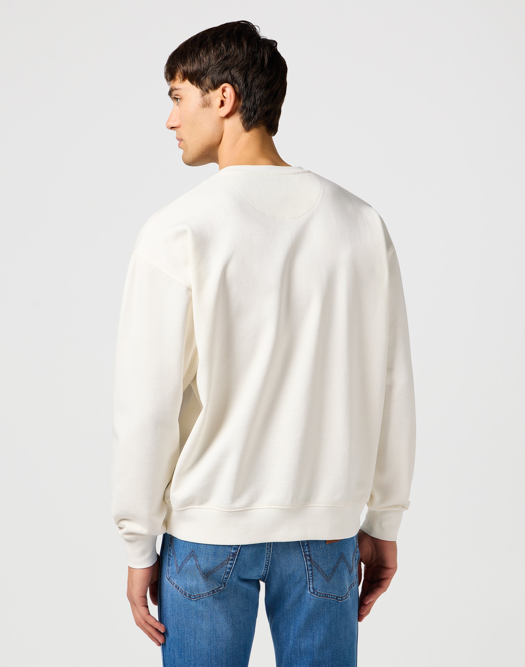 Graphic Crew in Vintage White Sweatshirts Wrangler