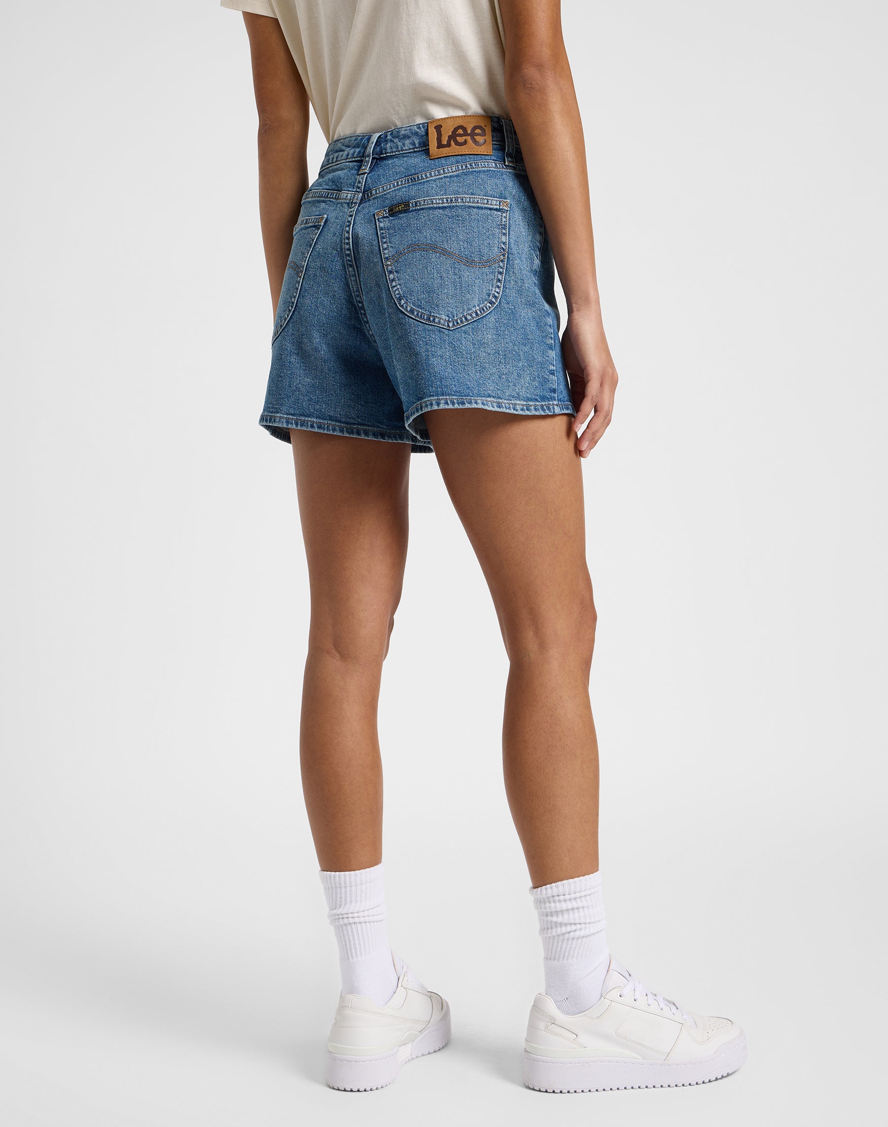 Carol Short en jean fil bleu Lee