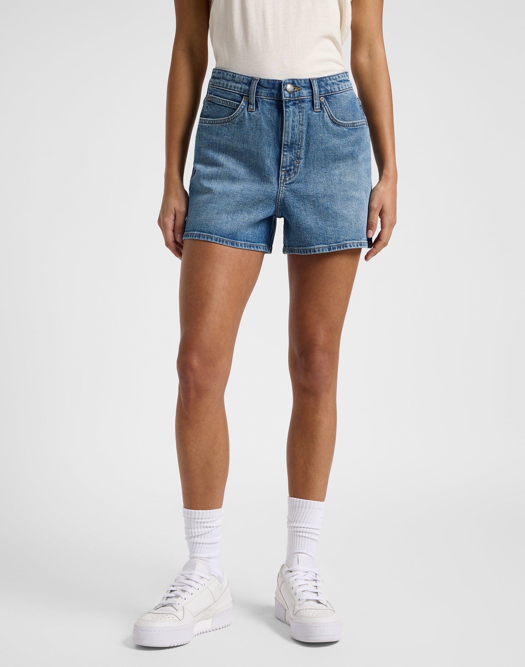 Carol Short en jean fil bleu Lee
