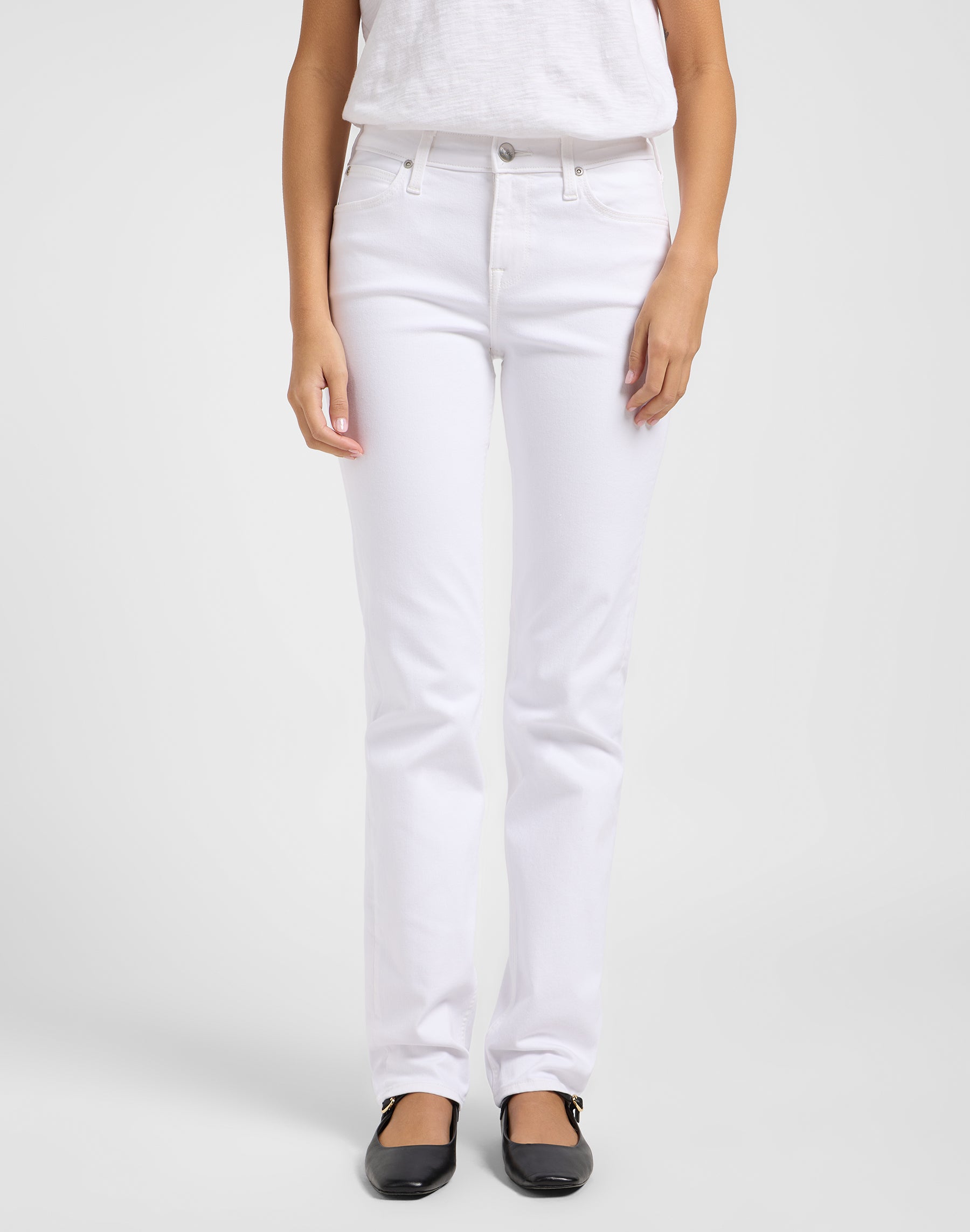 Marion Straight in Bright White Jeans Lee