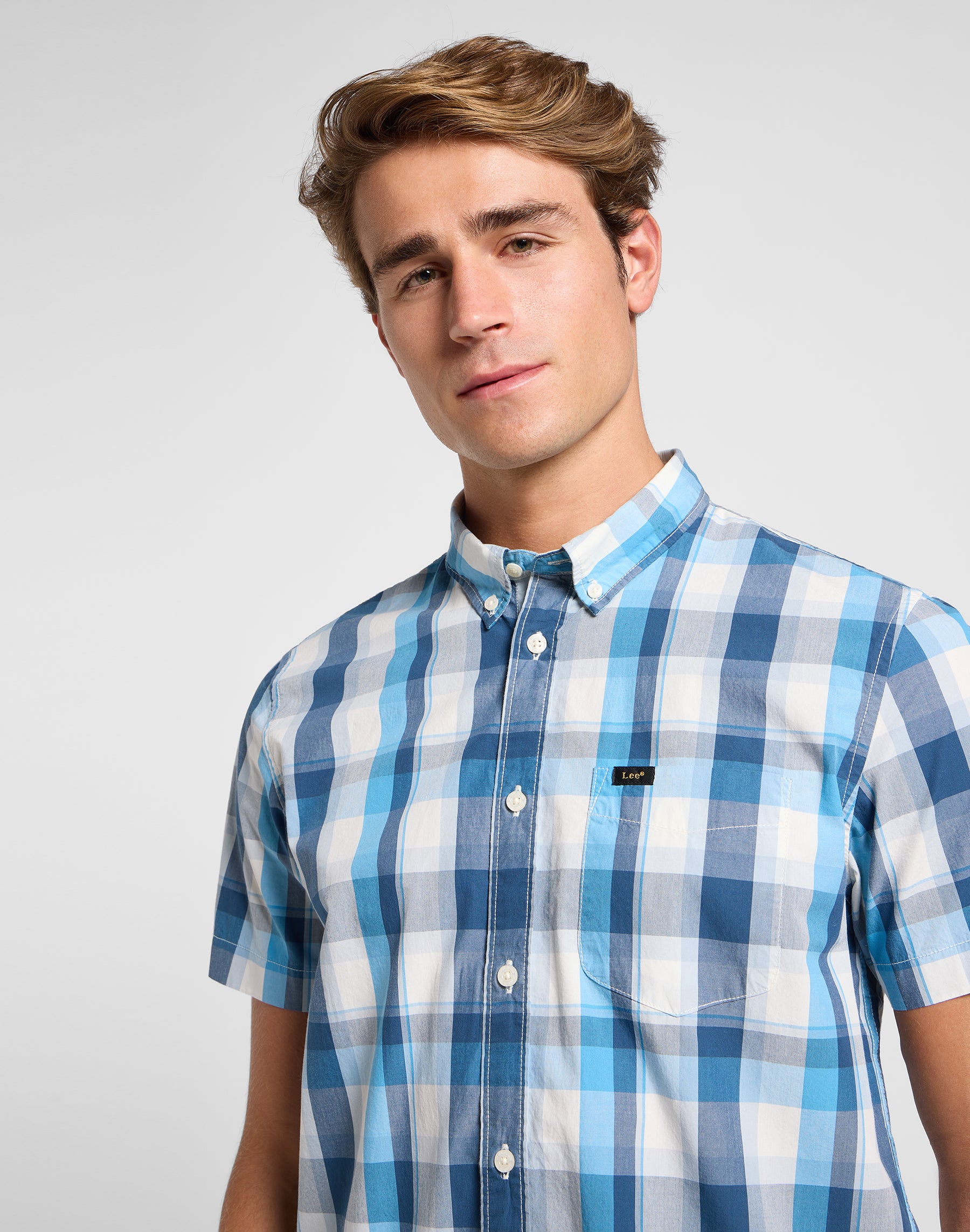 Lee Button Down Ss in Orion Chemises Lee