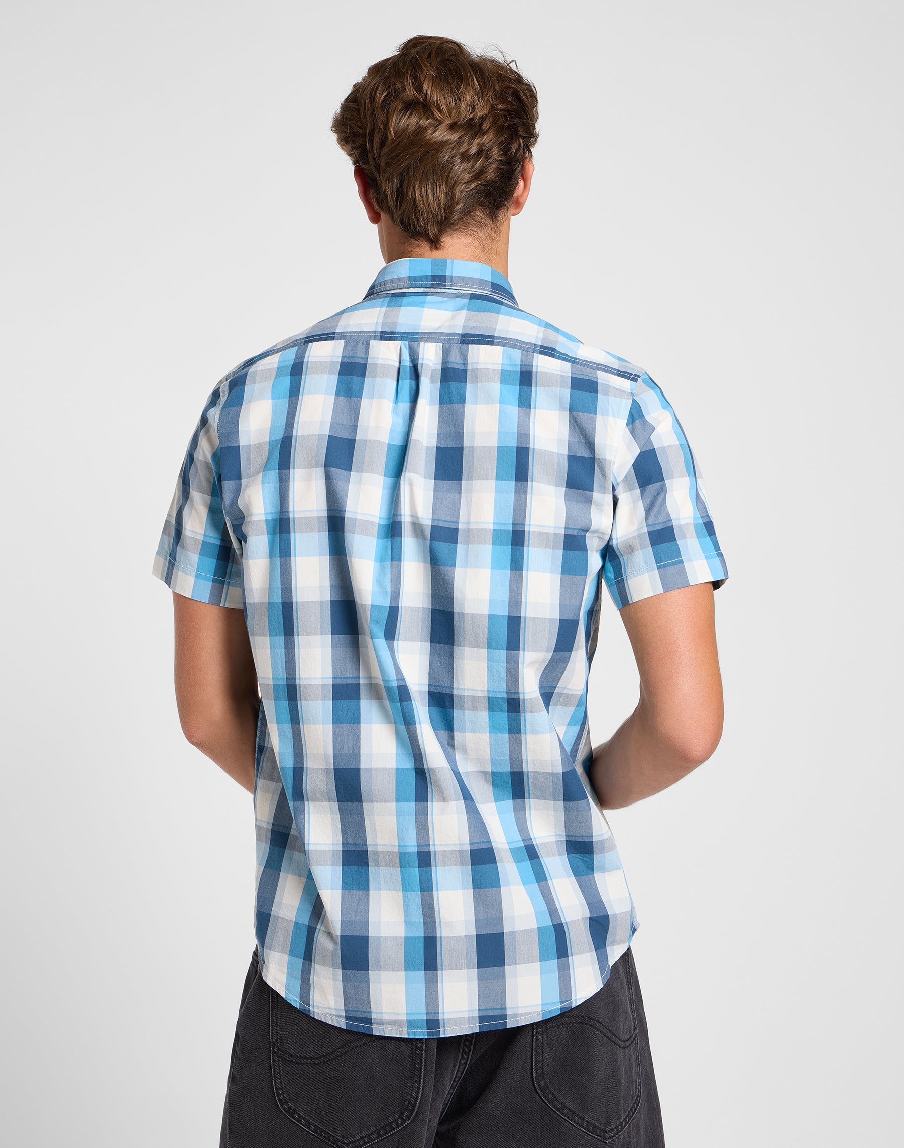 Lee Button Down Ss in Orion Chemises Lee