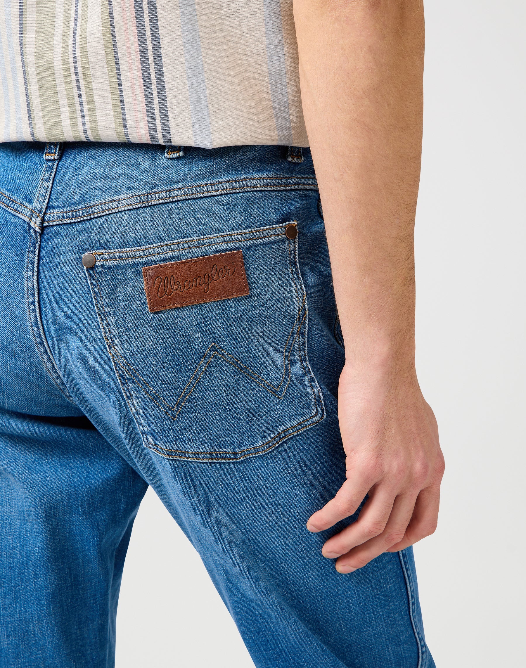 River en jeans bleu Bedazzled Wrangler